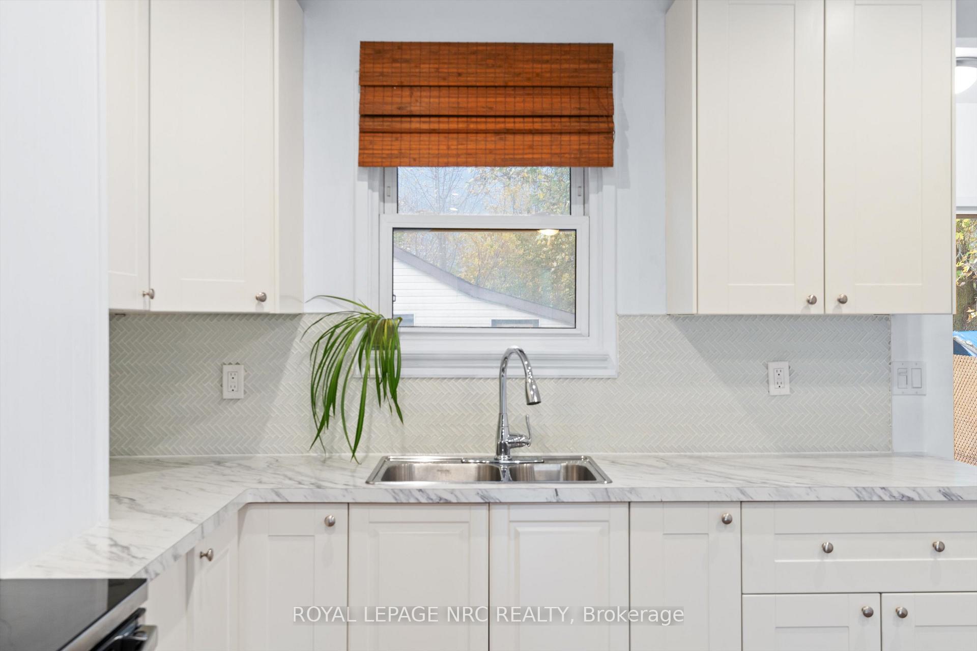 Photo 6 of 102 Pine Street S, Thorold, Thorold Downtown — HOMEH