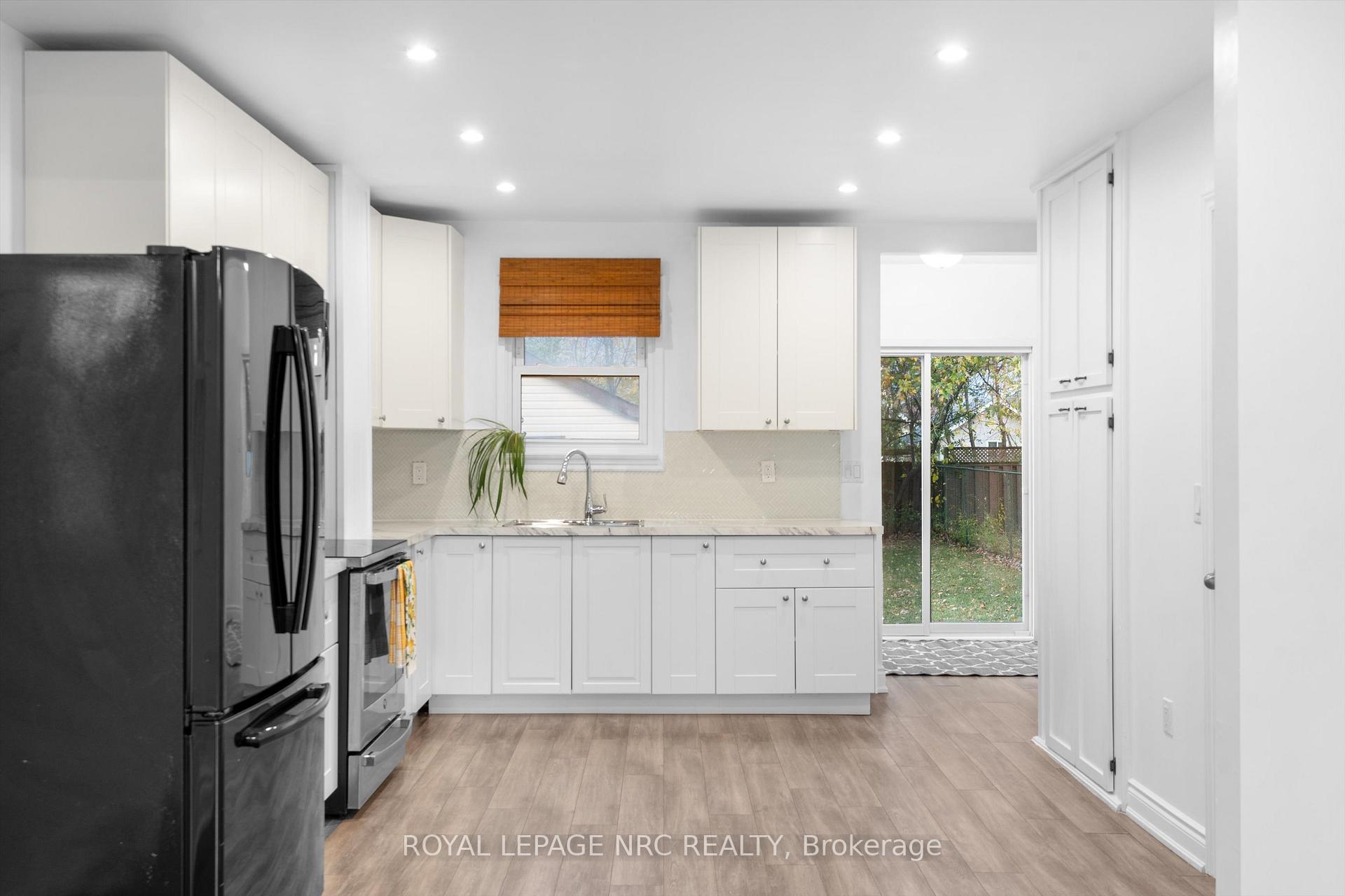 Photo 8 of 102 Pine Street S, Thorold, Thorold Downtown — HOMEH