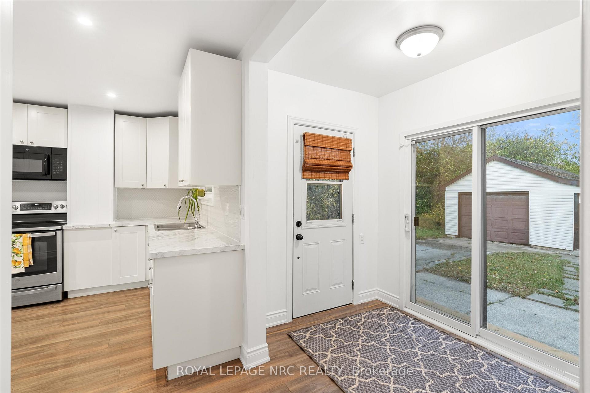 Photo 15 of 102 Pine Street S, Thorold, Thorold Downtown — HOMEH