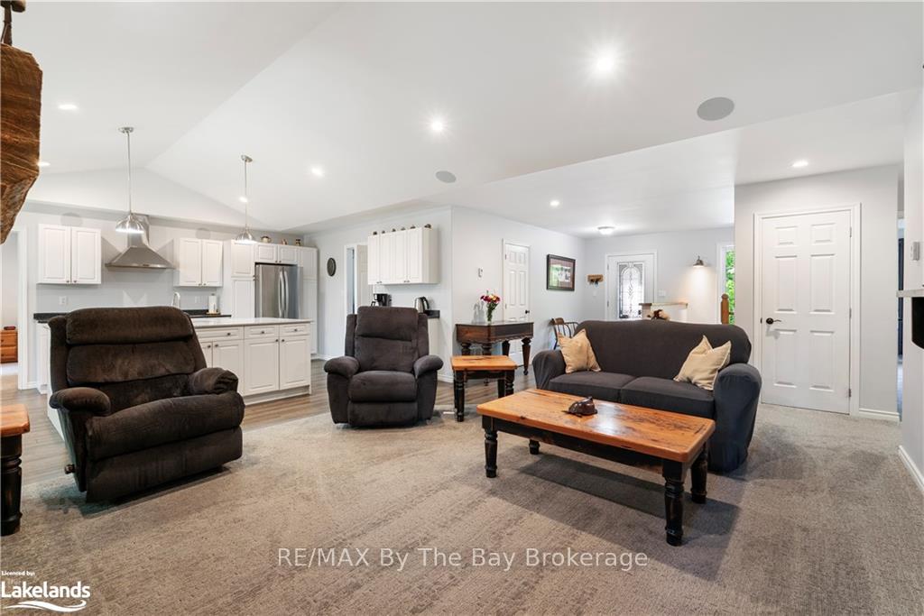 Photo 7 of 110 Evergreen Avenue, Tiny, Rural Tiny — HOMEH