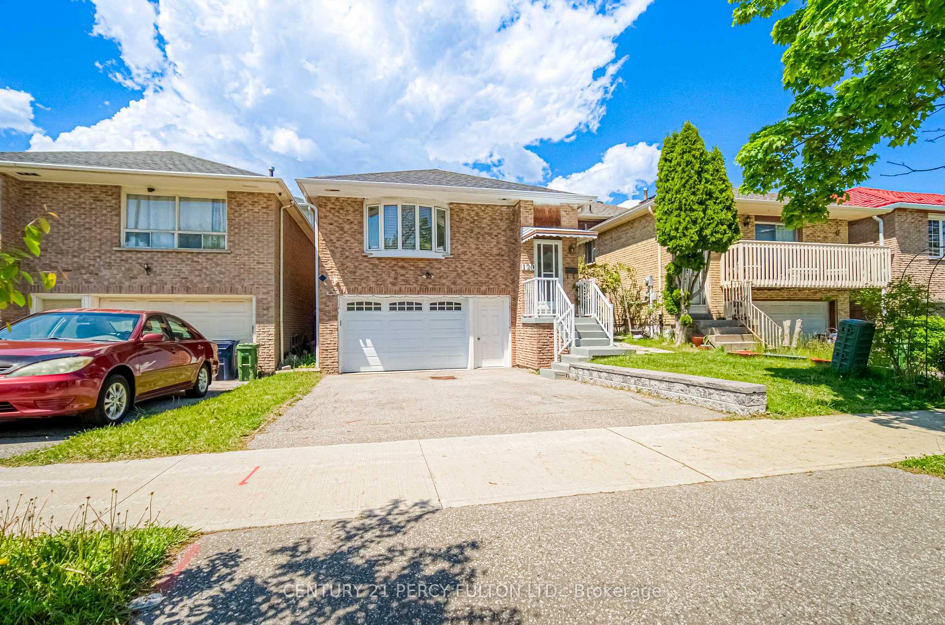 Photo 2 of 120 Granada Crescent, Scarborough, Rouge — HOMEH