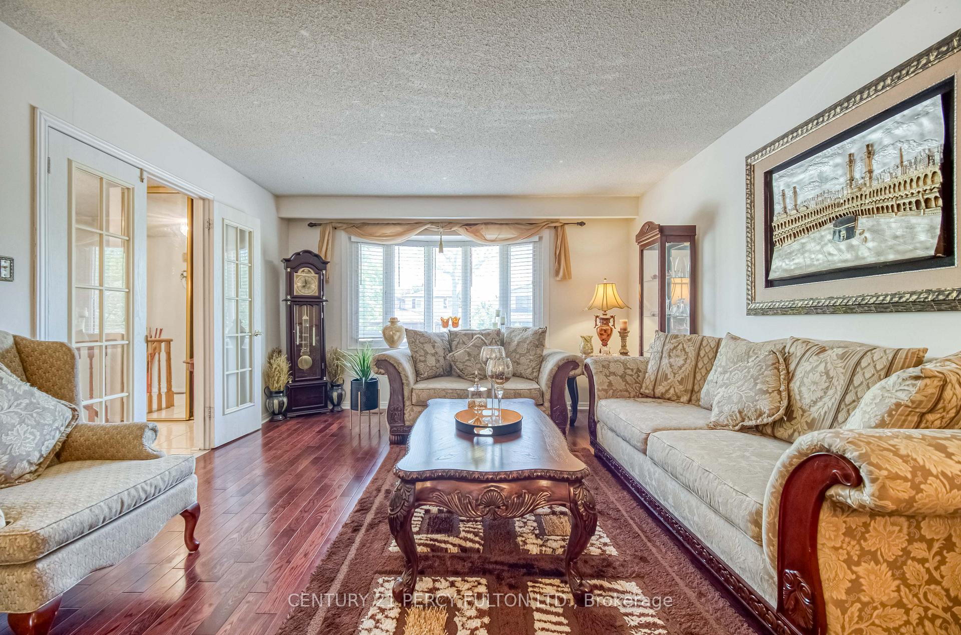 Photo 10 of 120 Granada Crescent, Scarborough, Rouge — HOMEH