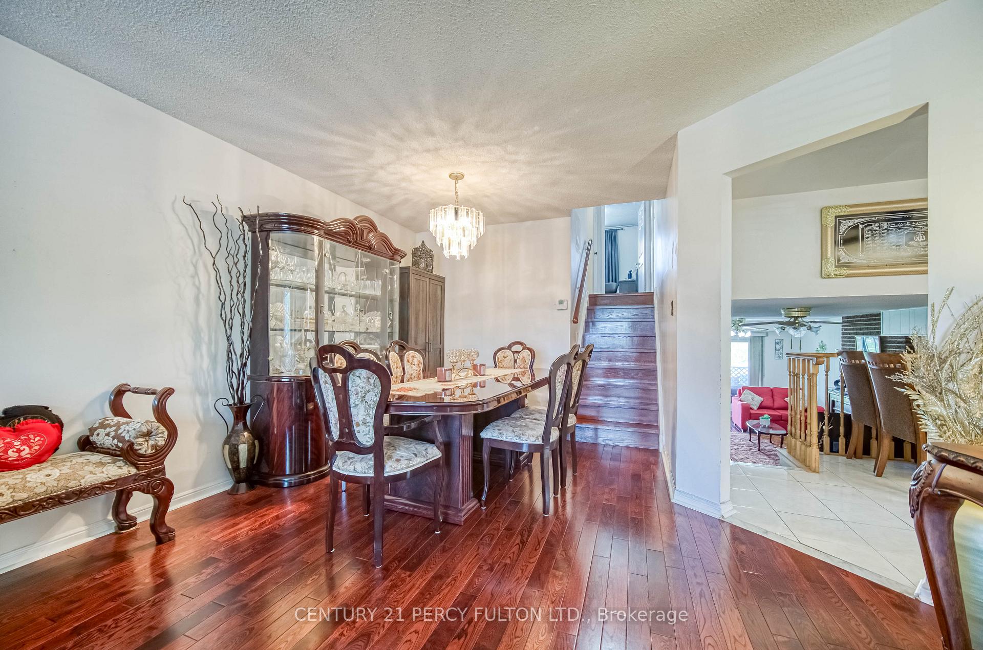 Photo 11 of 120 Granada Crescent, Scarborough, Rouge — HOMEH