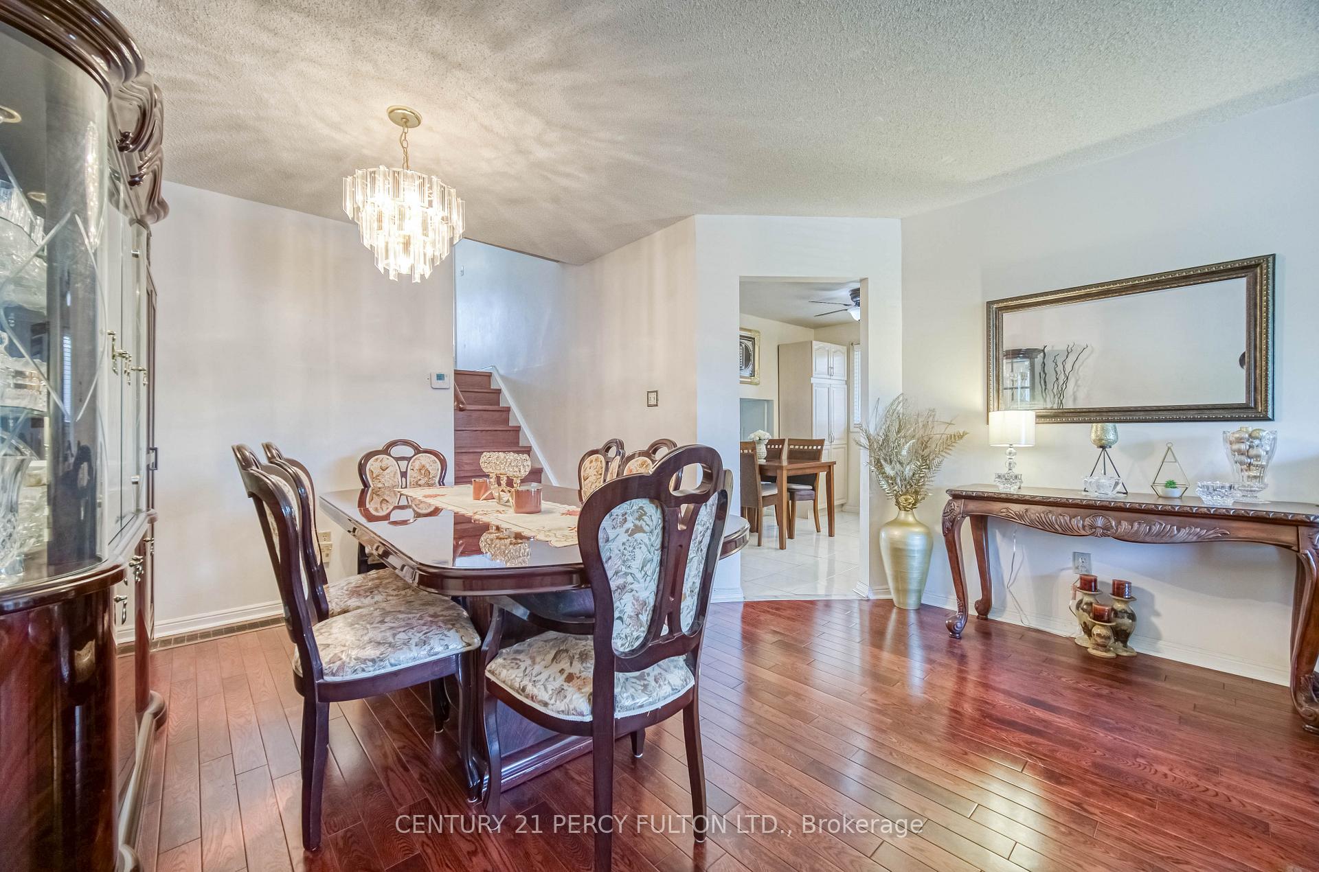 Photo 13 of 120 Granada Crescent, Scarborough, Rouge — HOMEH
