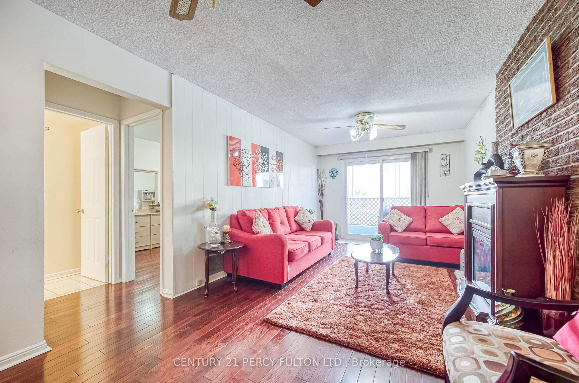 Photo 19 of 120 Granada Crescent, Scarborough, Rouge — HOMEH