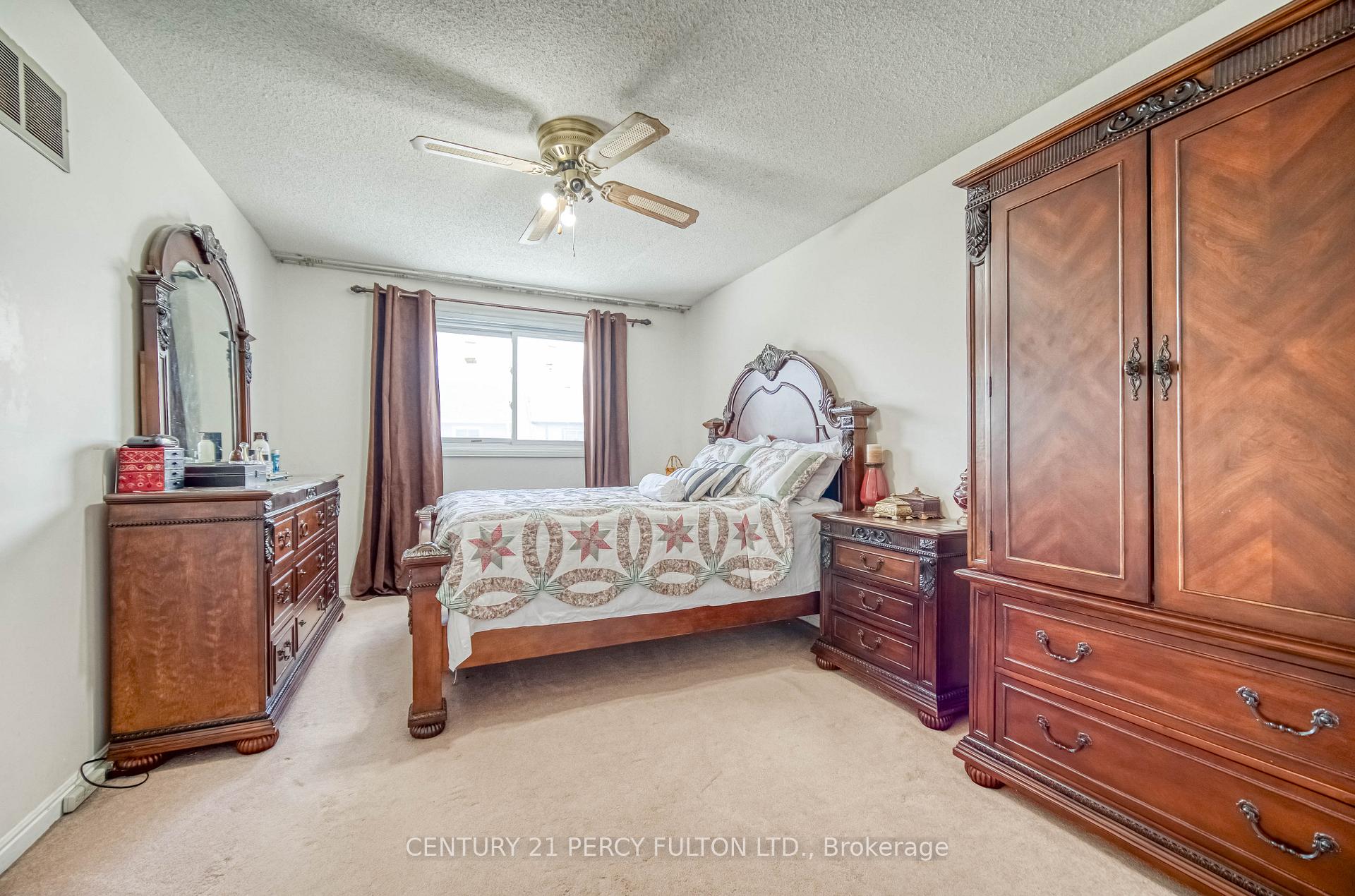 Photo 23 of 120 Granada Crescent, Scarborough, Rouge — HOMEH