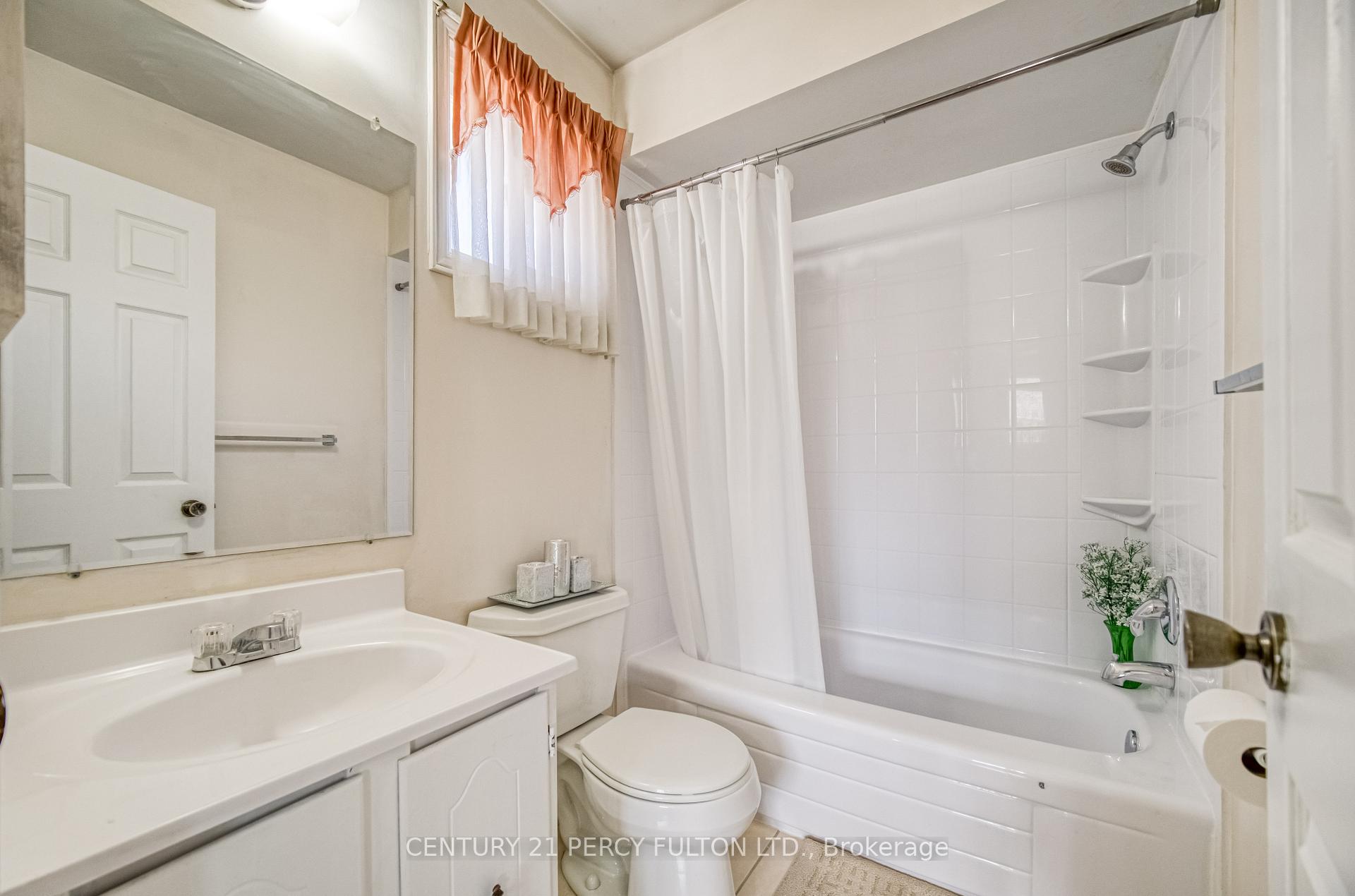 Photo 26 of 120 Granada Crescent, Scarborough, Rouge — HOMEH
