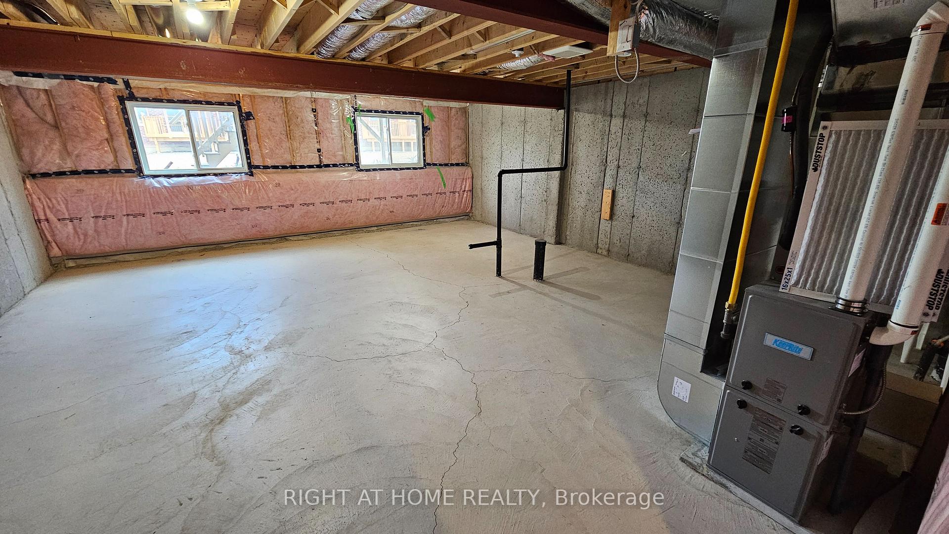Photo 20 of 35 Bowman Crescent, Thorold, Hurricane/Merrittville — HOMEH