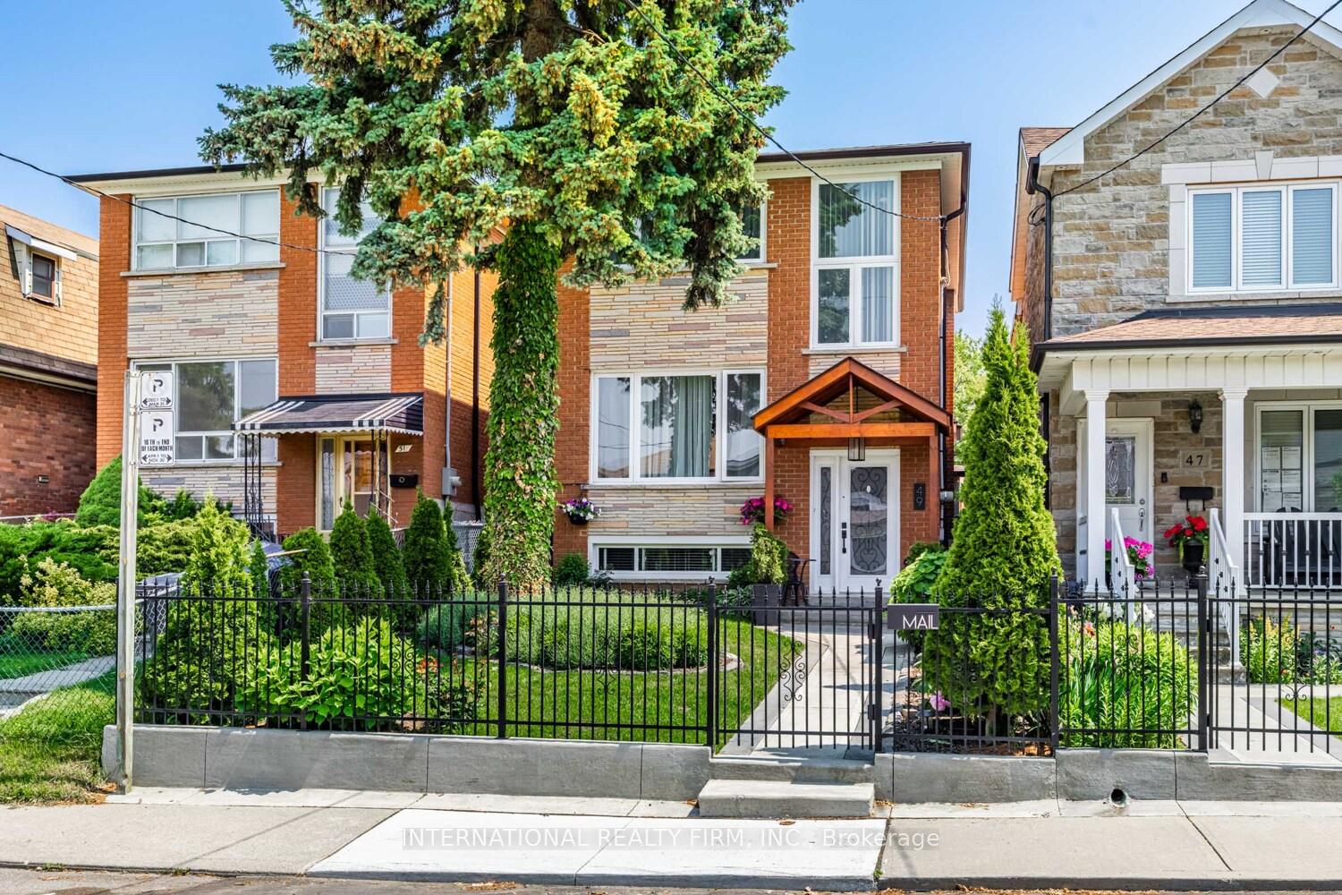 Front of 49 Lapp Street