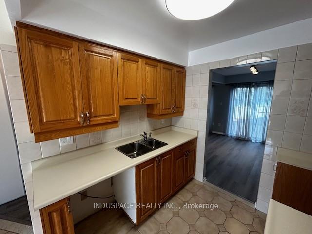 Photo 7 of 45 Granada Crescent, Scarborough, Rouge — HOMEH