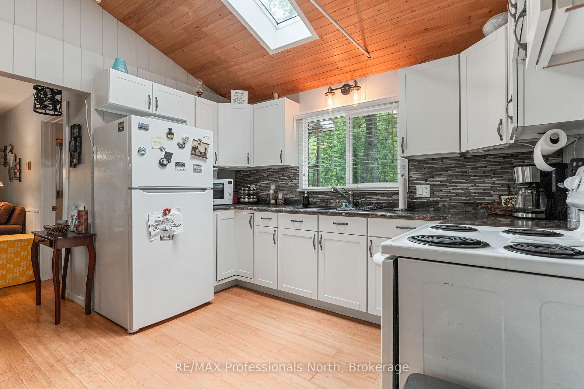 Photo 6 of 1083 Jones Road, Algonquin Highlands, Stanhope — HOMEH