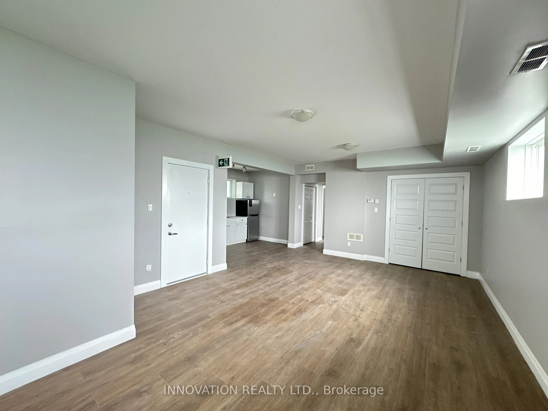 Photo 10 of Unit 4, 320 Tremblay Road, Ottawa, Eastway Gardens/Industrial Park — HOMEH