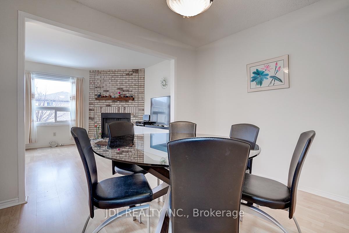 Photo 11 of 22 Birrell Avenue, Scarborough, Rouge — HOMEH