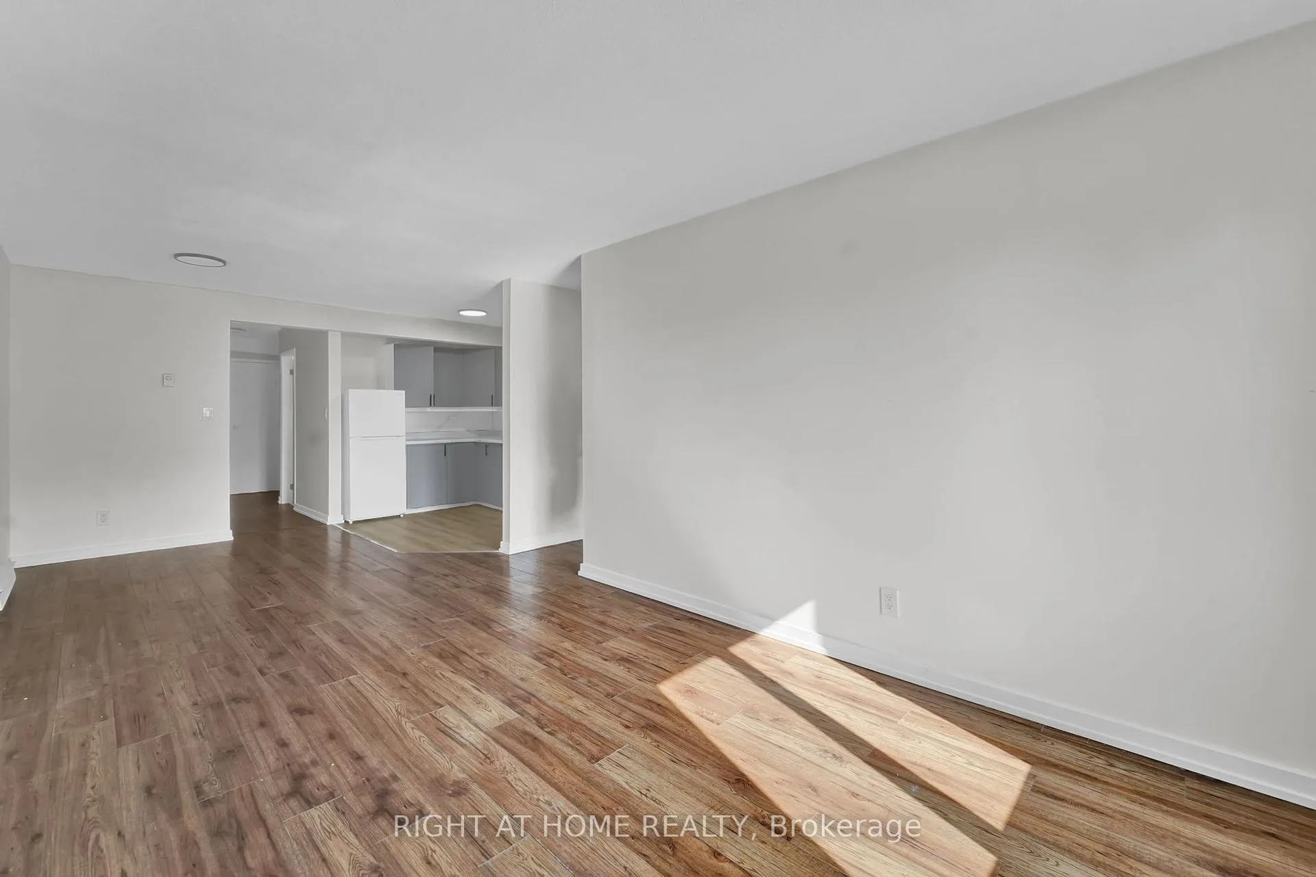 Photo 19 of Unit 17, 6 John Street S, Arnprior — HOMEH