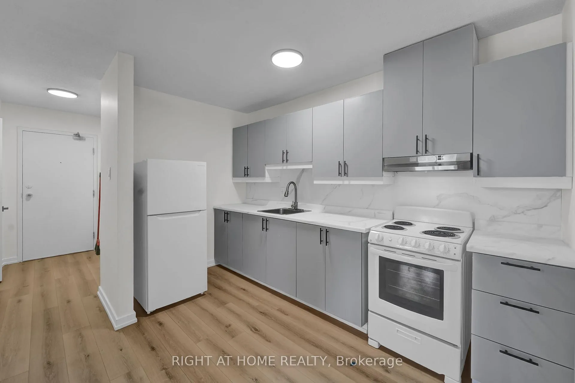 Photo 22 of Unit 17, 6 John Street S, Arnprior — HOMEH