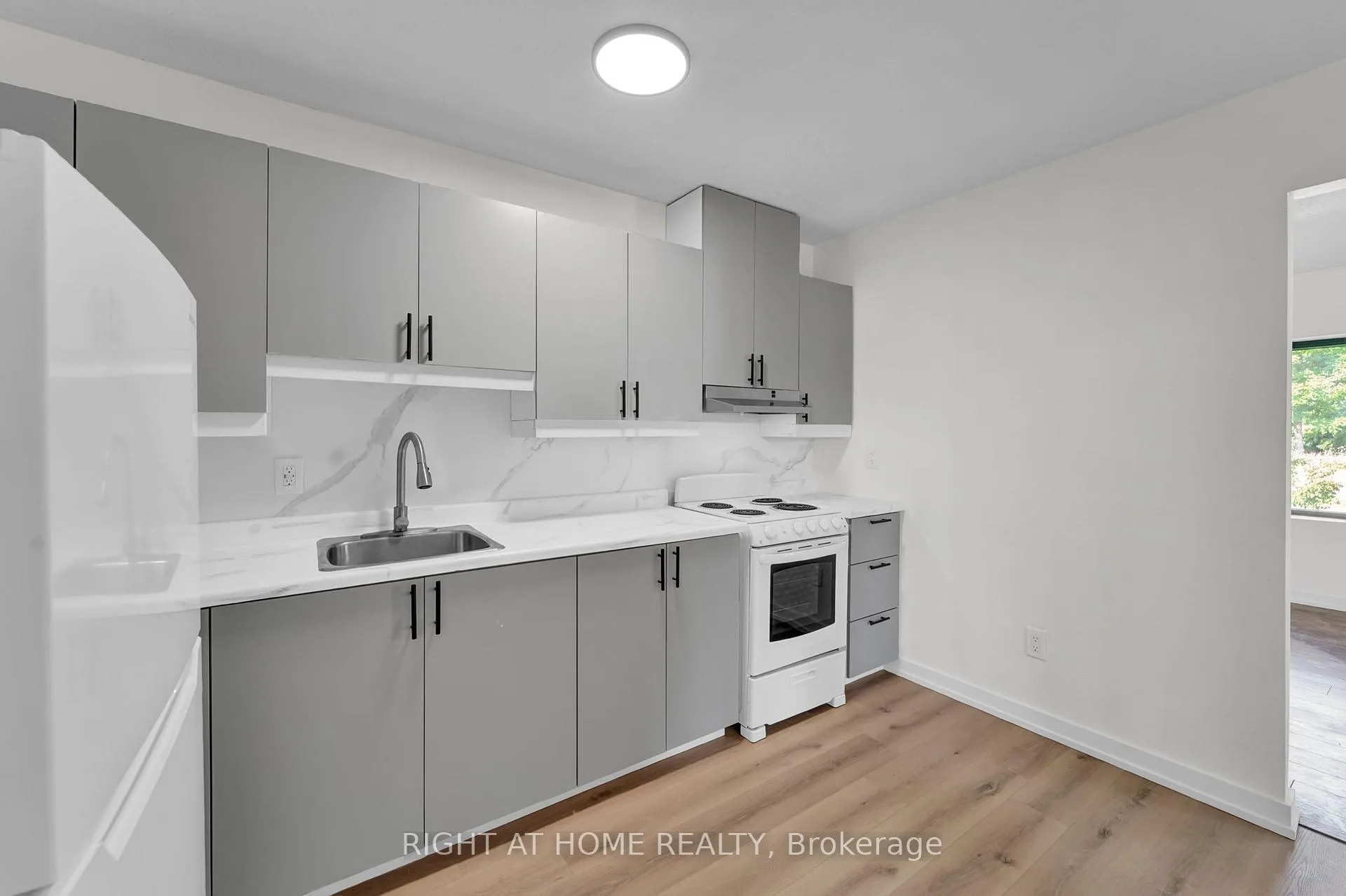 Photo 30 of Unit 17, 6 John Street S, Arnprior — HOMEH