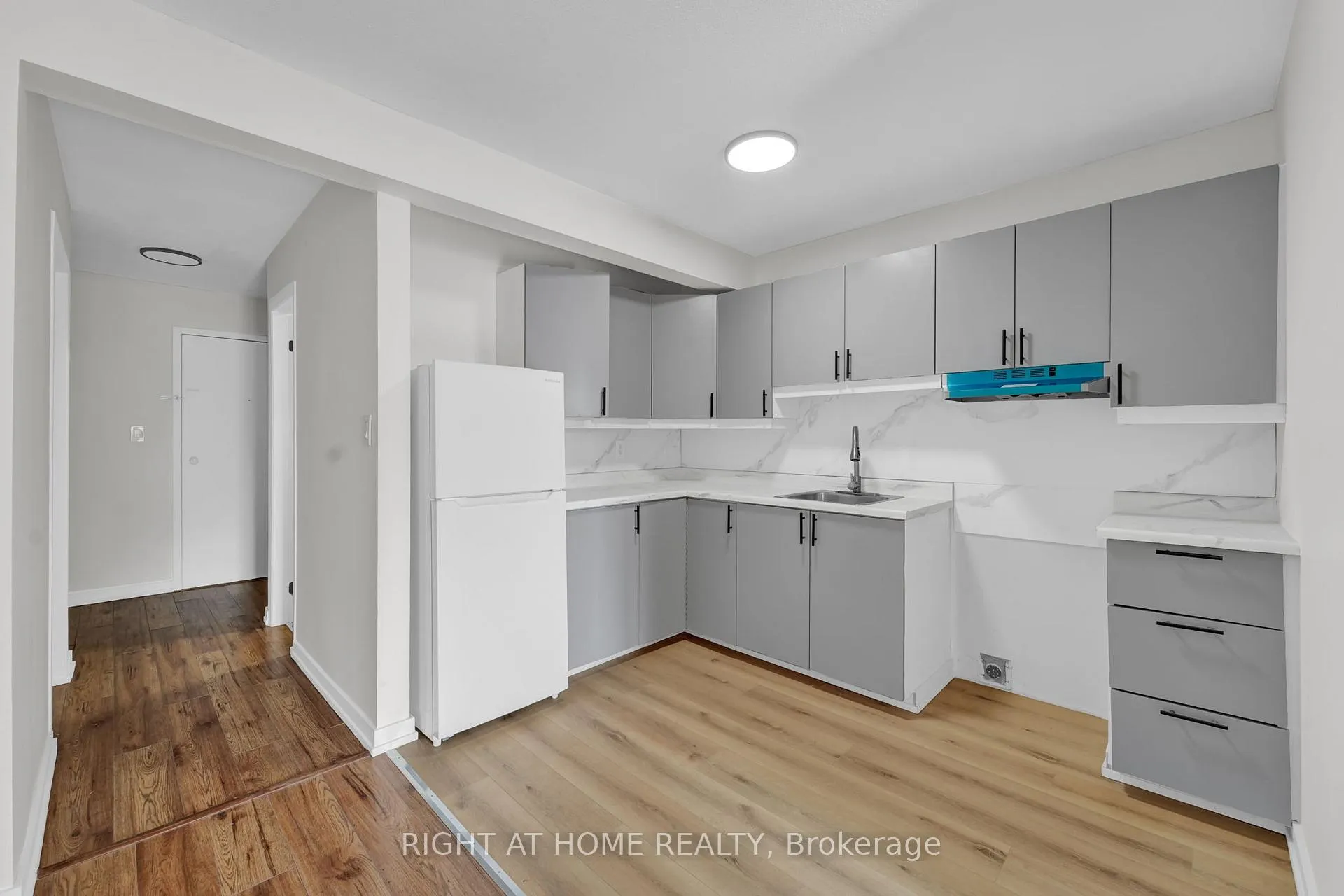 Photo 34 of Unit 17, 6 John Street S, Arnprior — HOMEH