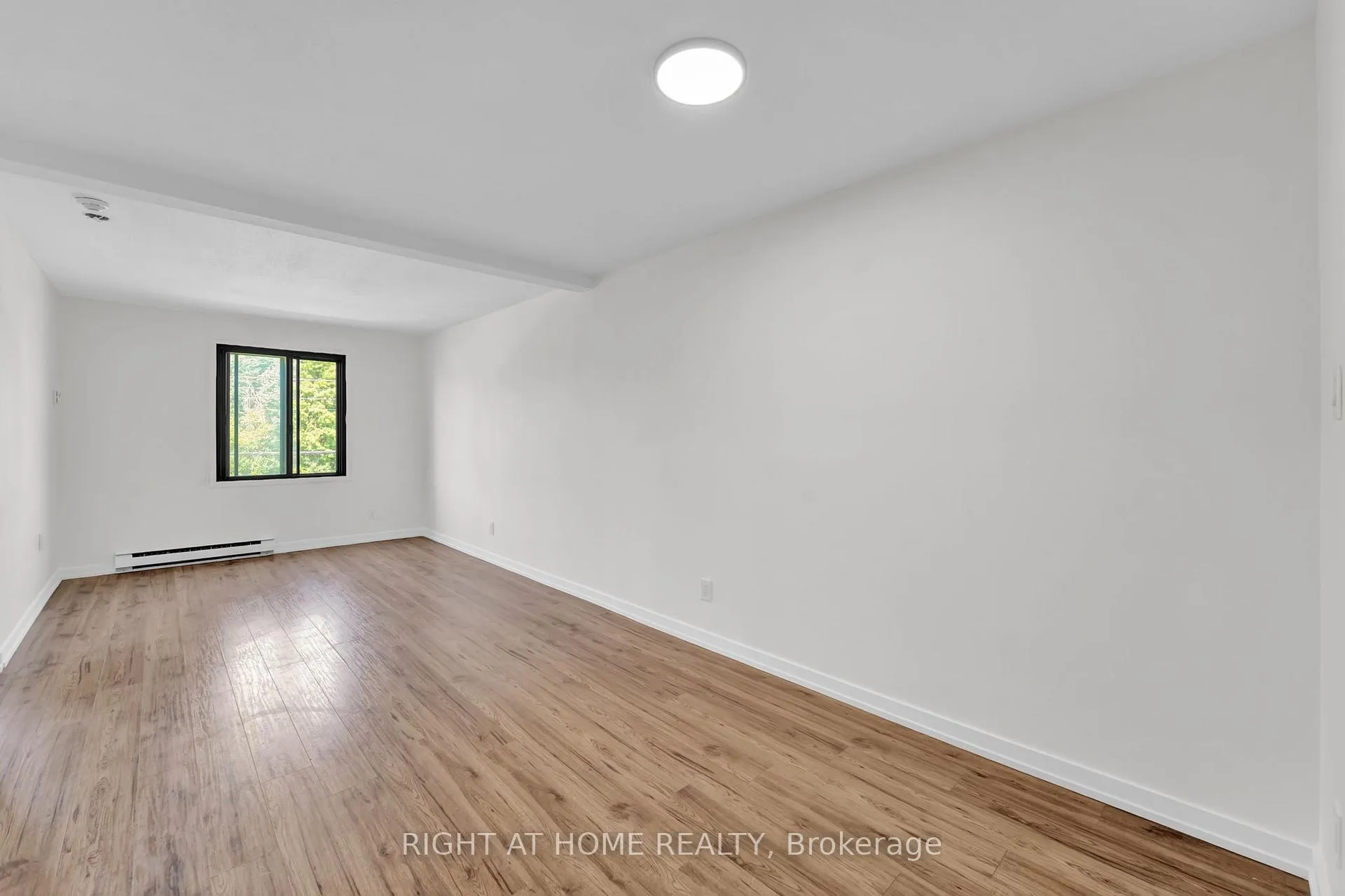 Photo 43 of Unit 17, 6 John Street S, Arnprior — HOMEH
