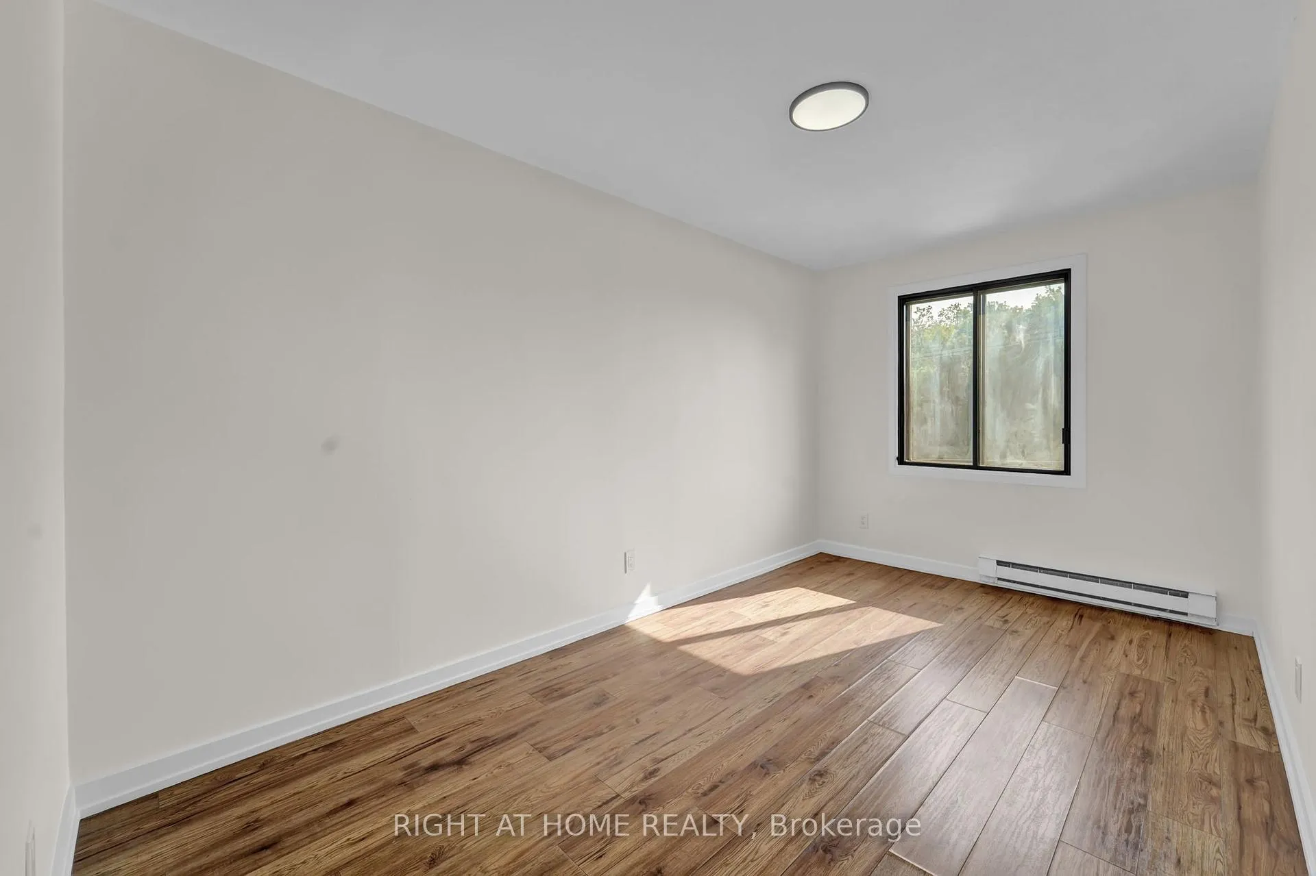 Photo 45 of Unit 17, 6 John Street S, Arnprior — HOMEH
