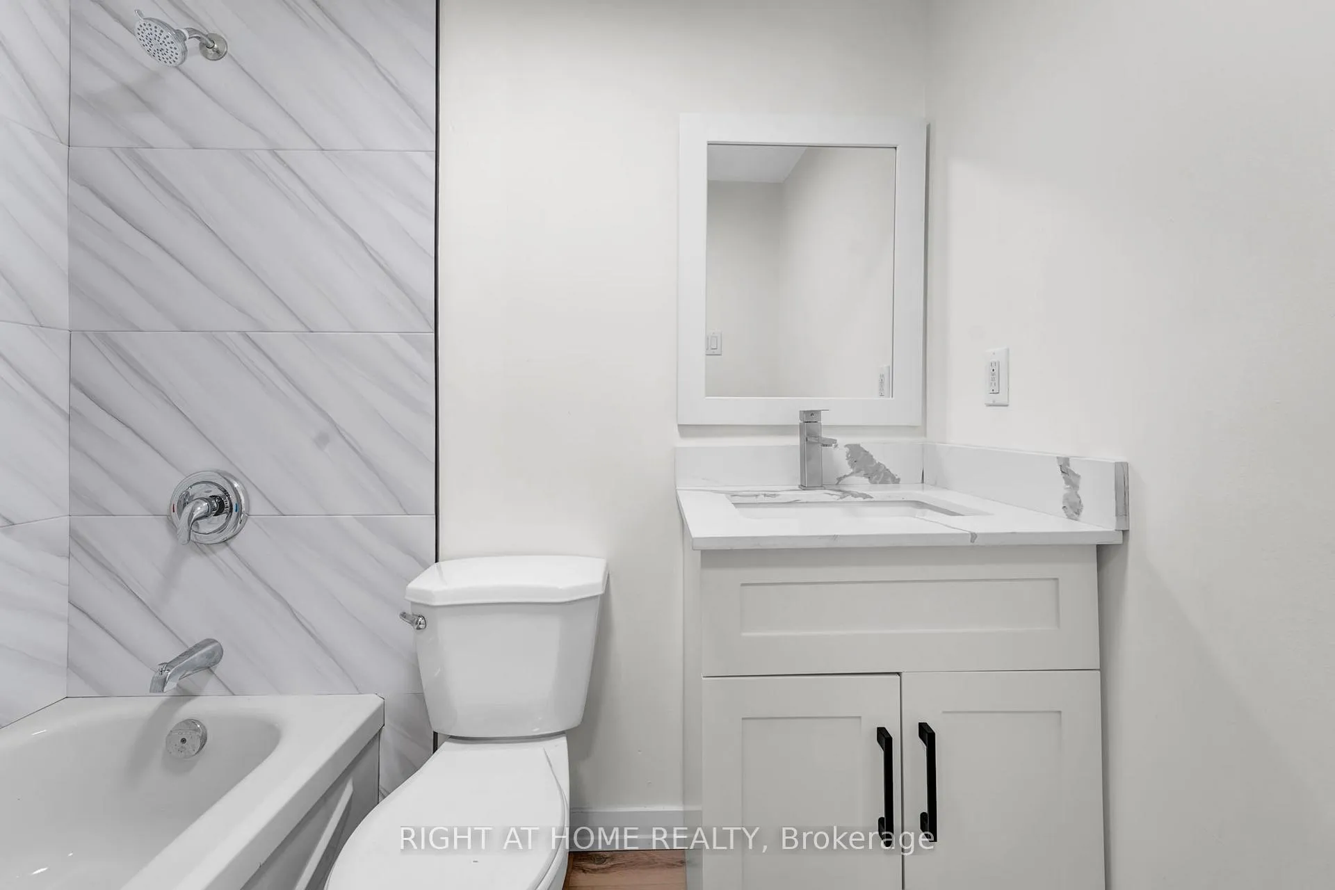 Photo 50 of Unit 17, 6 John Street S, Arnprior — HOMEH