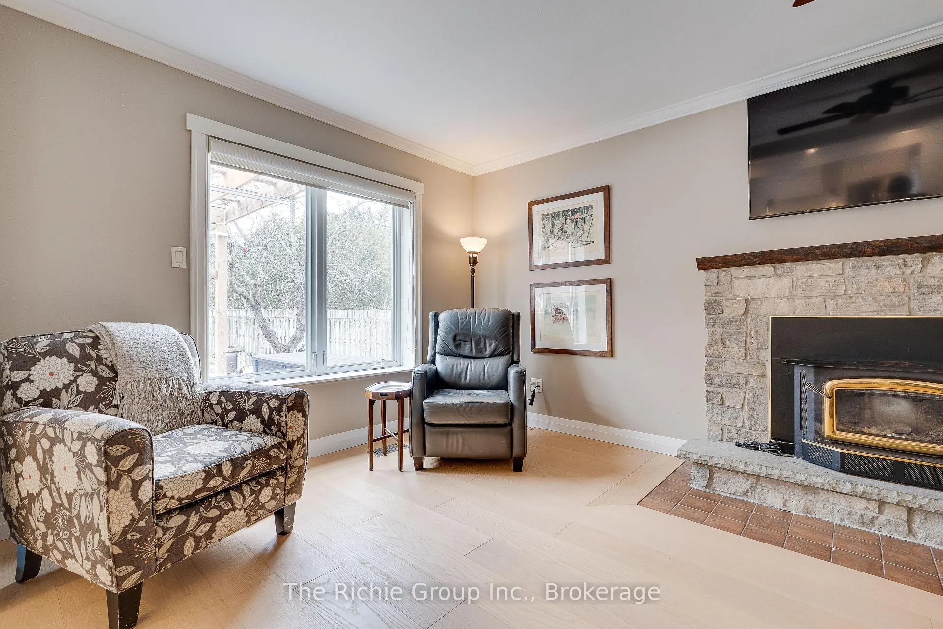 Photo 13 of 75 Marilyn Street, Caledon, Caledon East — HOMEH