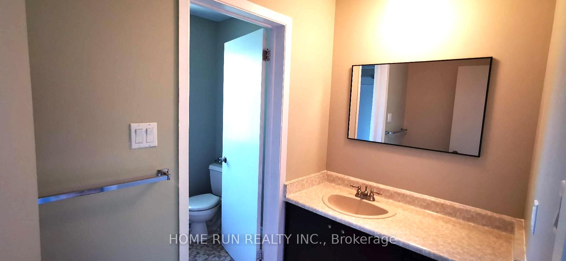 Photo 16 of 646 Ingram Crescent, Ottawa, Beacon Hill North — HOMEH