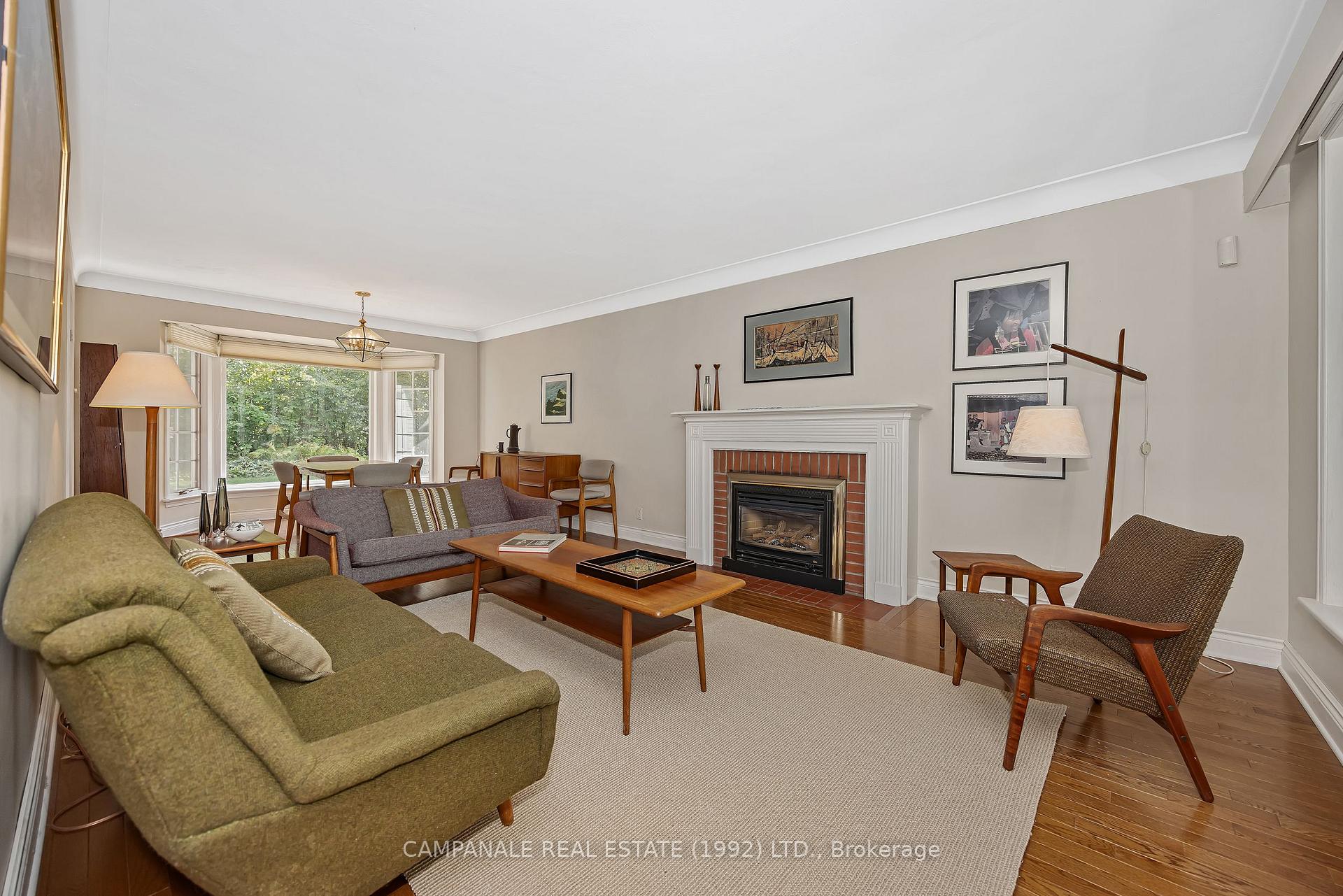 Photo 2 of 412 Thessaly Circle, Ottawa, Alta Vista/Faircrest Heights — HOMEH