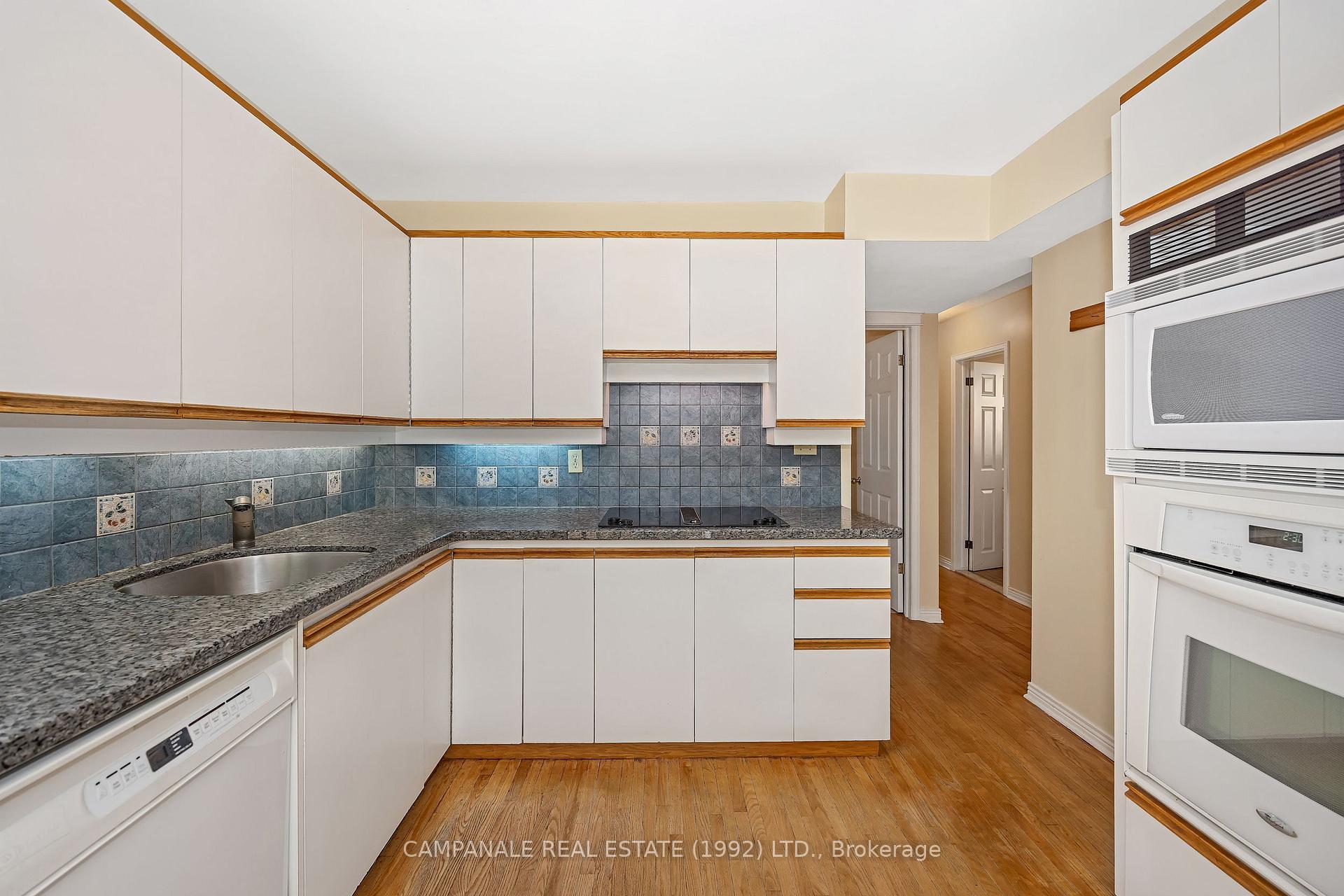Photo 19 of 412 Thessaly Circle, Ottawa, Alta Vista/Faircrest Heights — HOMEH