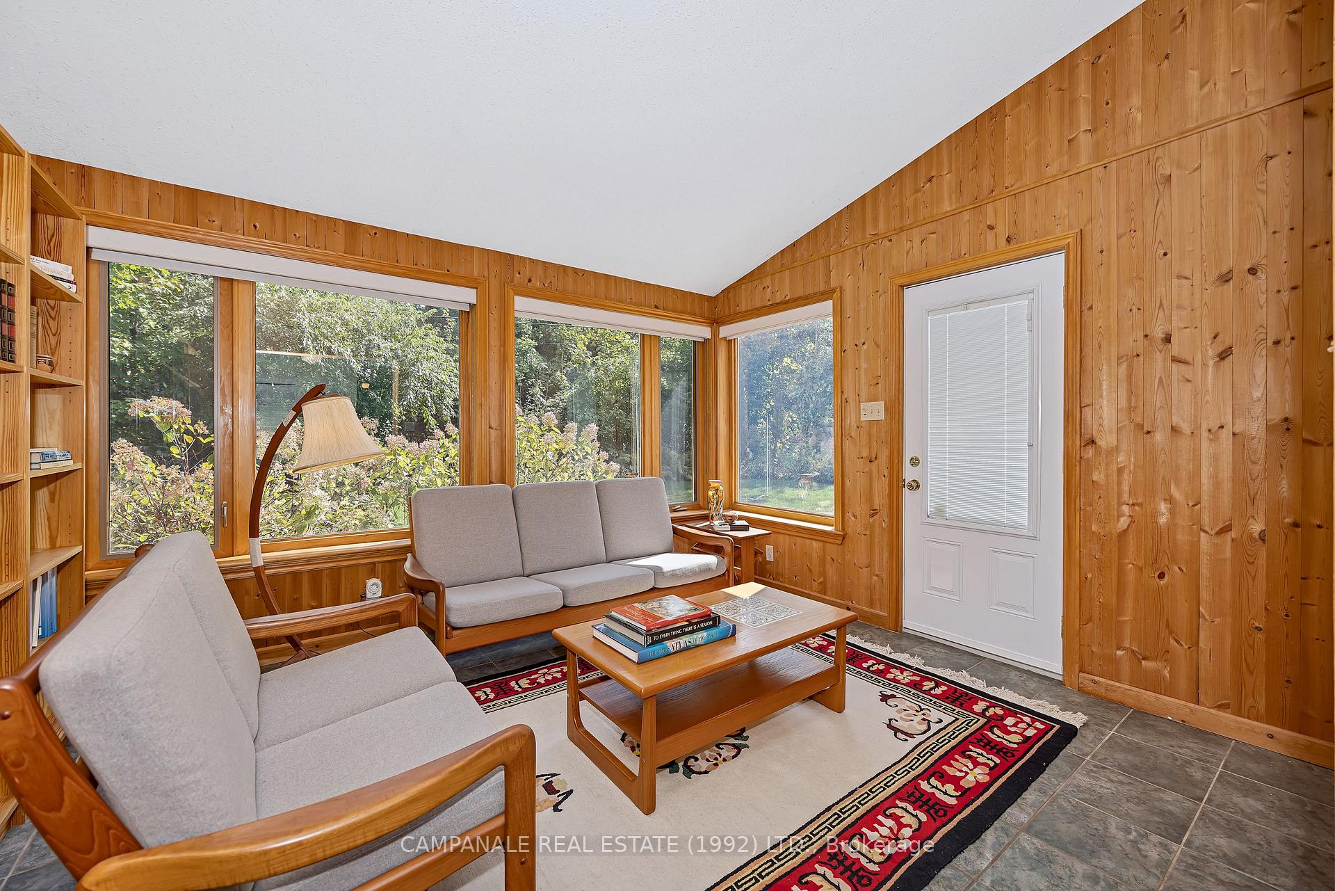 Photo 12 of 412 Thessaly Circle, Ottawa, Alta Vista/Faircrest Heights — HOMEH