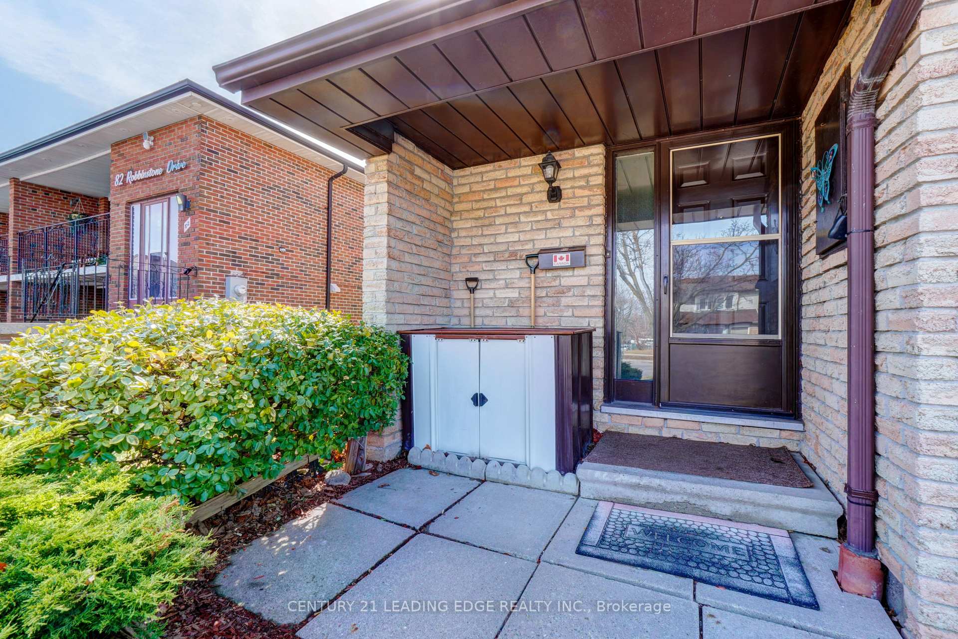 Photo 3 of 84 Robbinstone Drive, Scarborough, Malvern — HOMEH