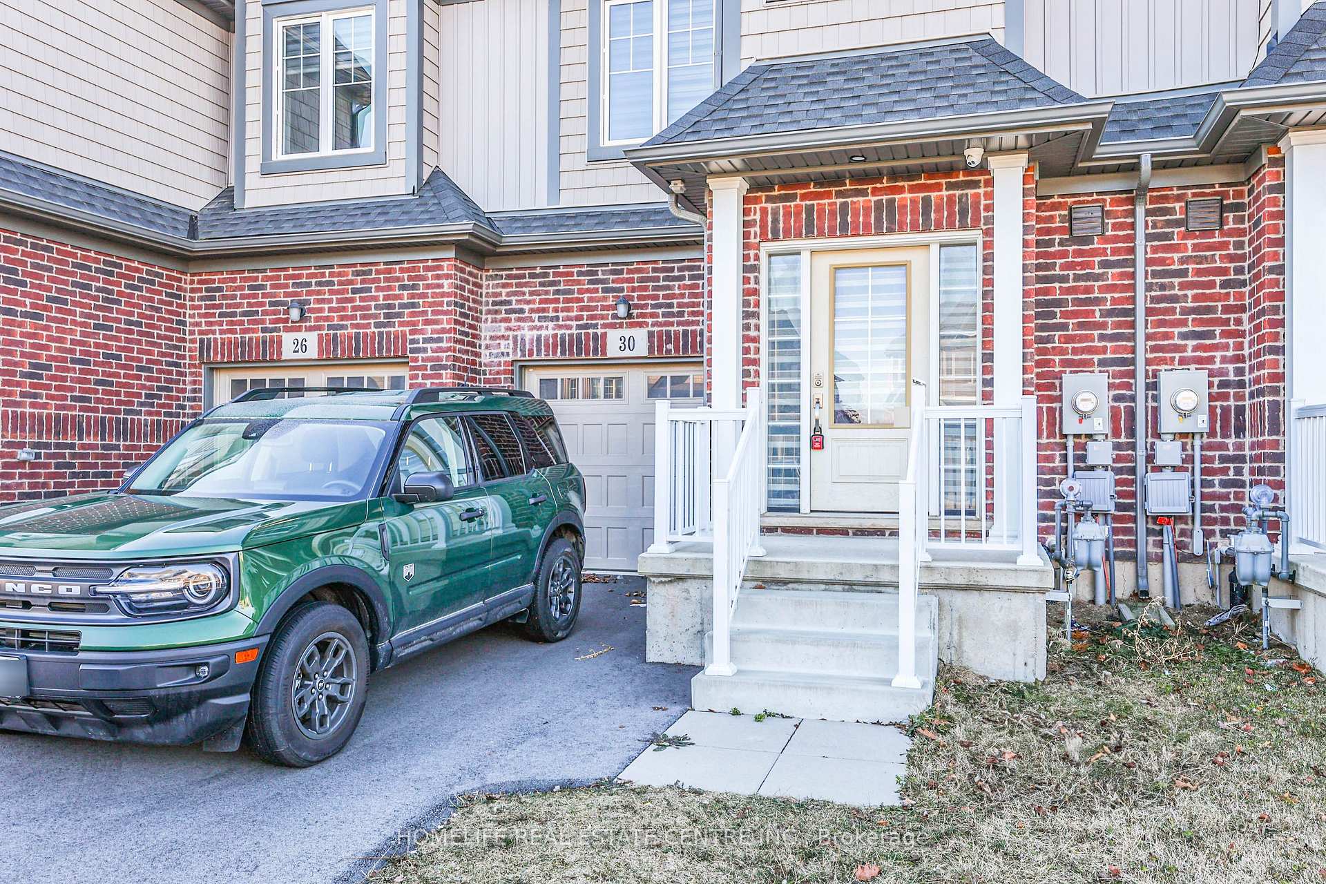 Photo 3 of 30 Bur Oak Drive, Thorold, Confederation Heights — HOMEH