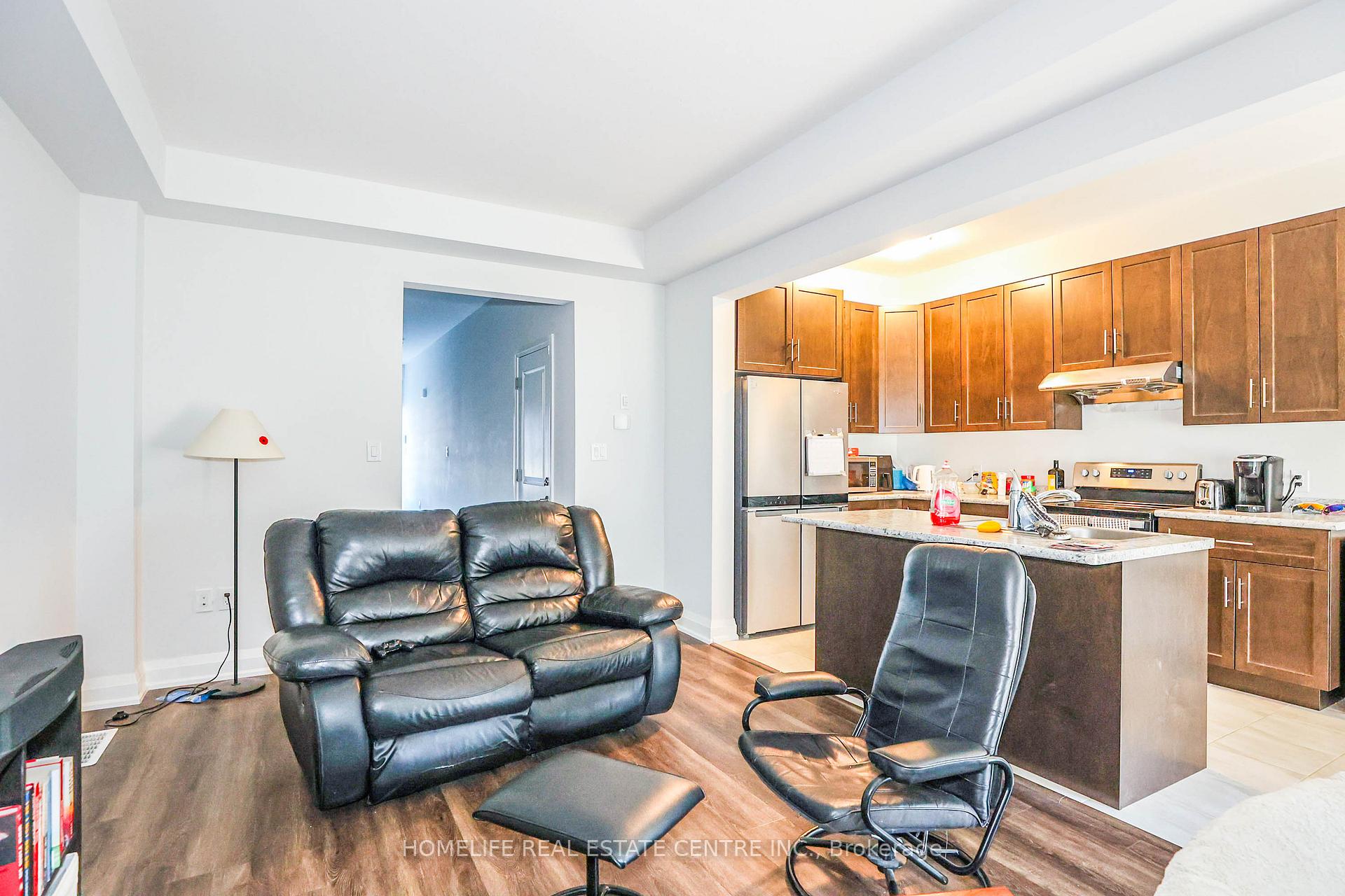 Photo 12 of 30 Bur Oak Drive, Thorold, Confederation Heights — HOMEH