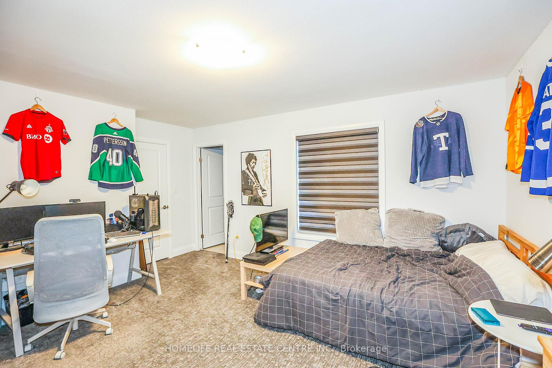 Photo 13 of 30 Bur Oak Drive, Thorold, Confederation Heights — HOMEH