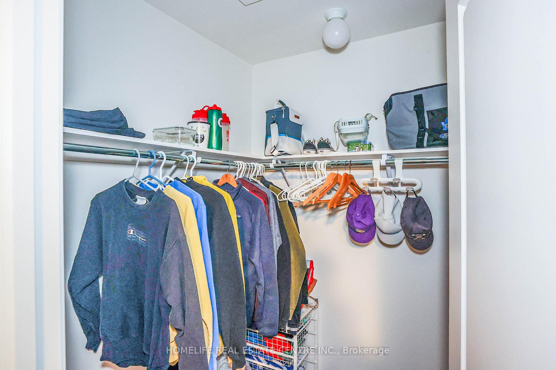 Photo 17 of 30 Bur Oak Drive, Thorold, Confederation Heights — HOMEH