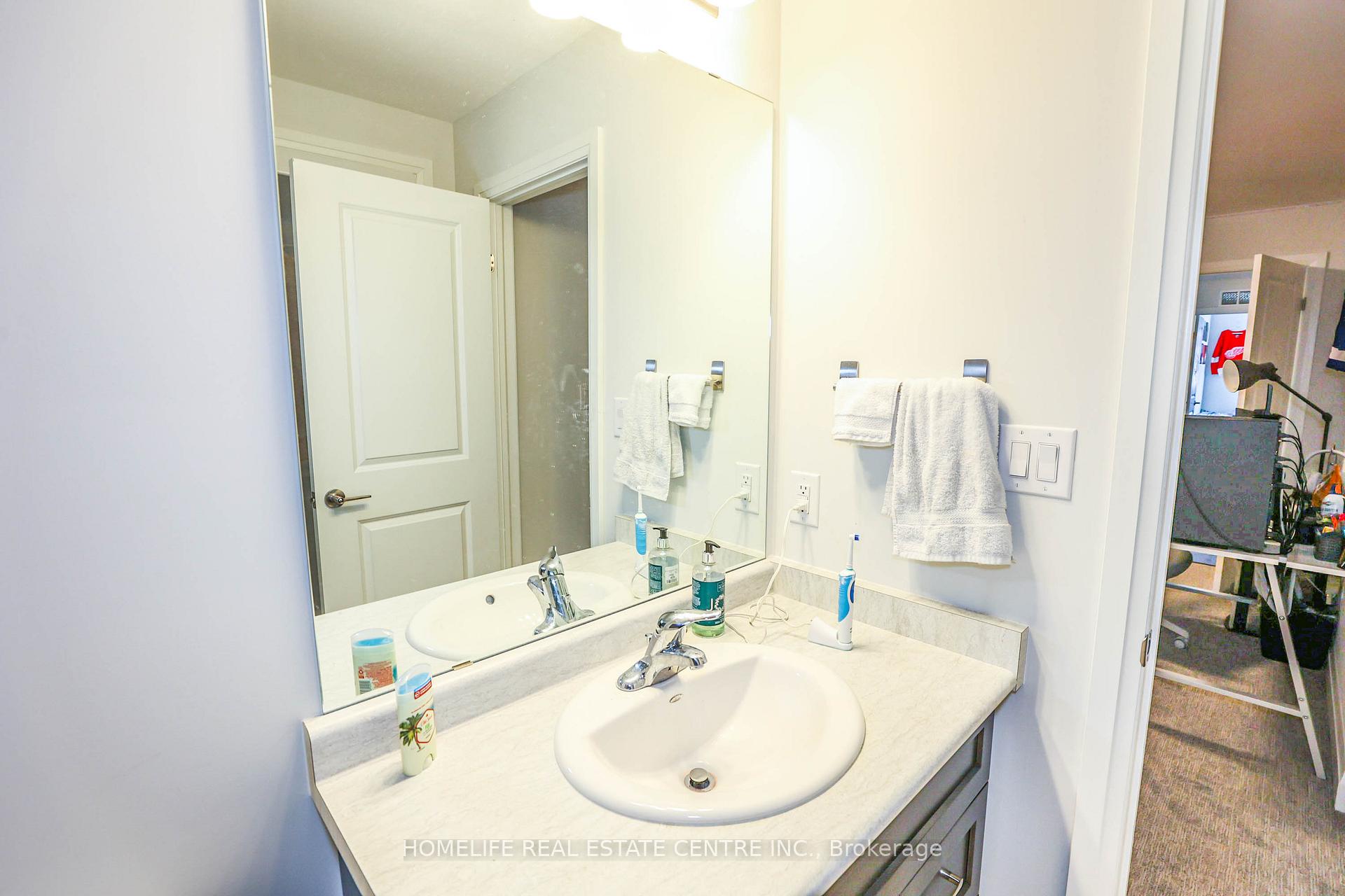 Photo 18 of 30 Bur Oak Drive, Thorold, Confederation Heights — HOMEH