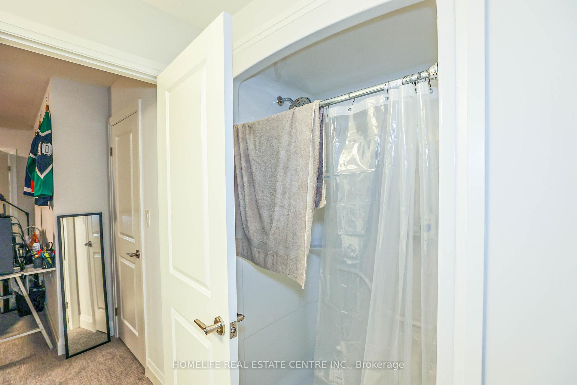 Photo 20 of 30 Bur Oak Drive, Thorold, Confederation Heights — HOMEH
