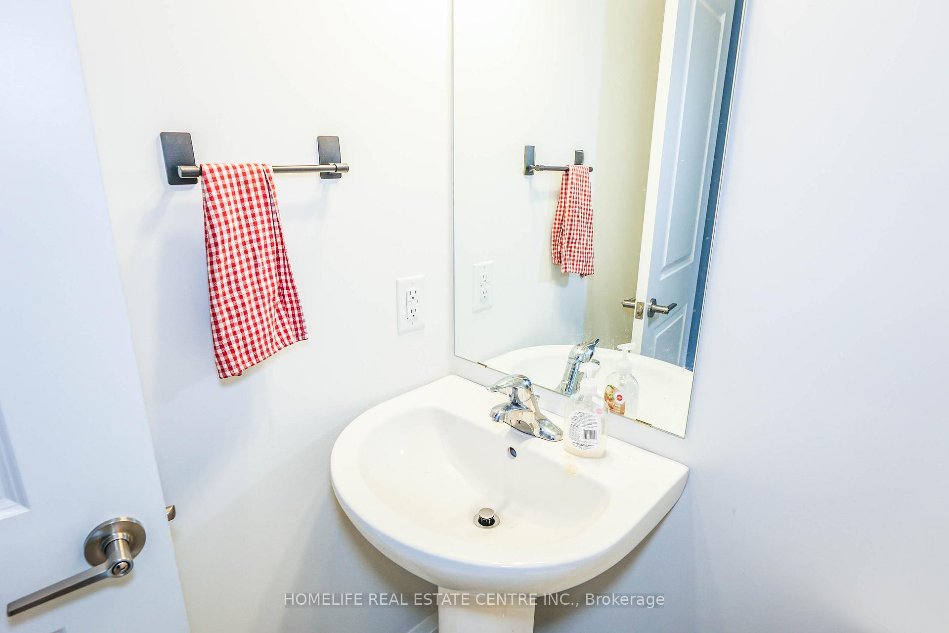 Photo 24 of 30 Bur Oak Drive, Thorold, Confederation Heights — HOMEH