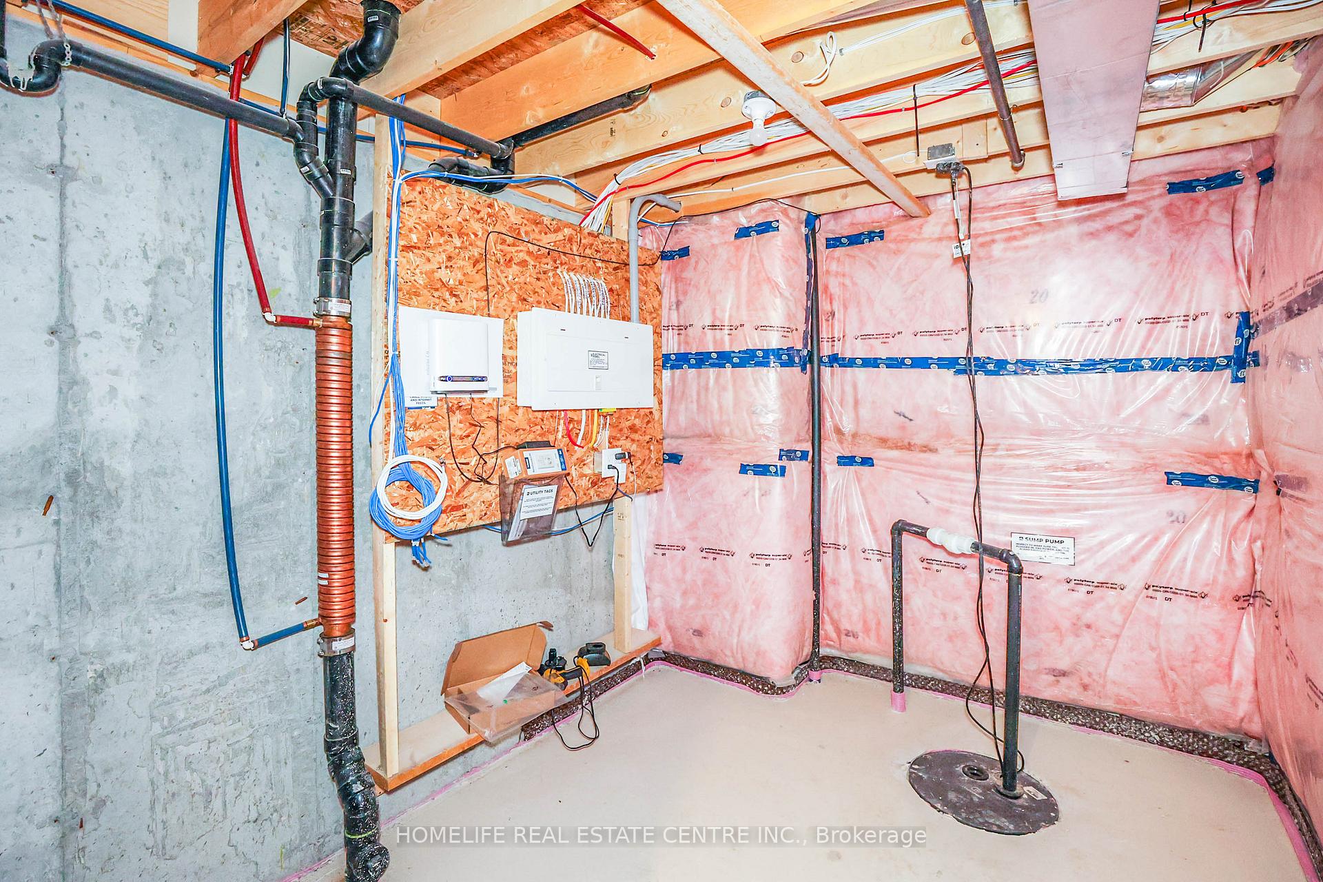 Photo 25 of 30 Bur Oak Drive, Thorold, Confederation Heights — HOMEH