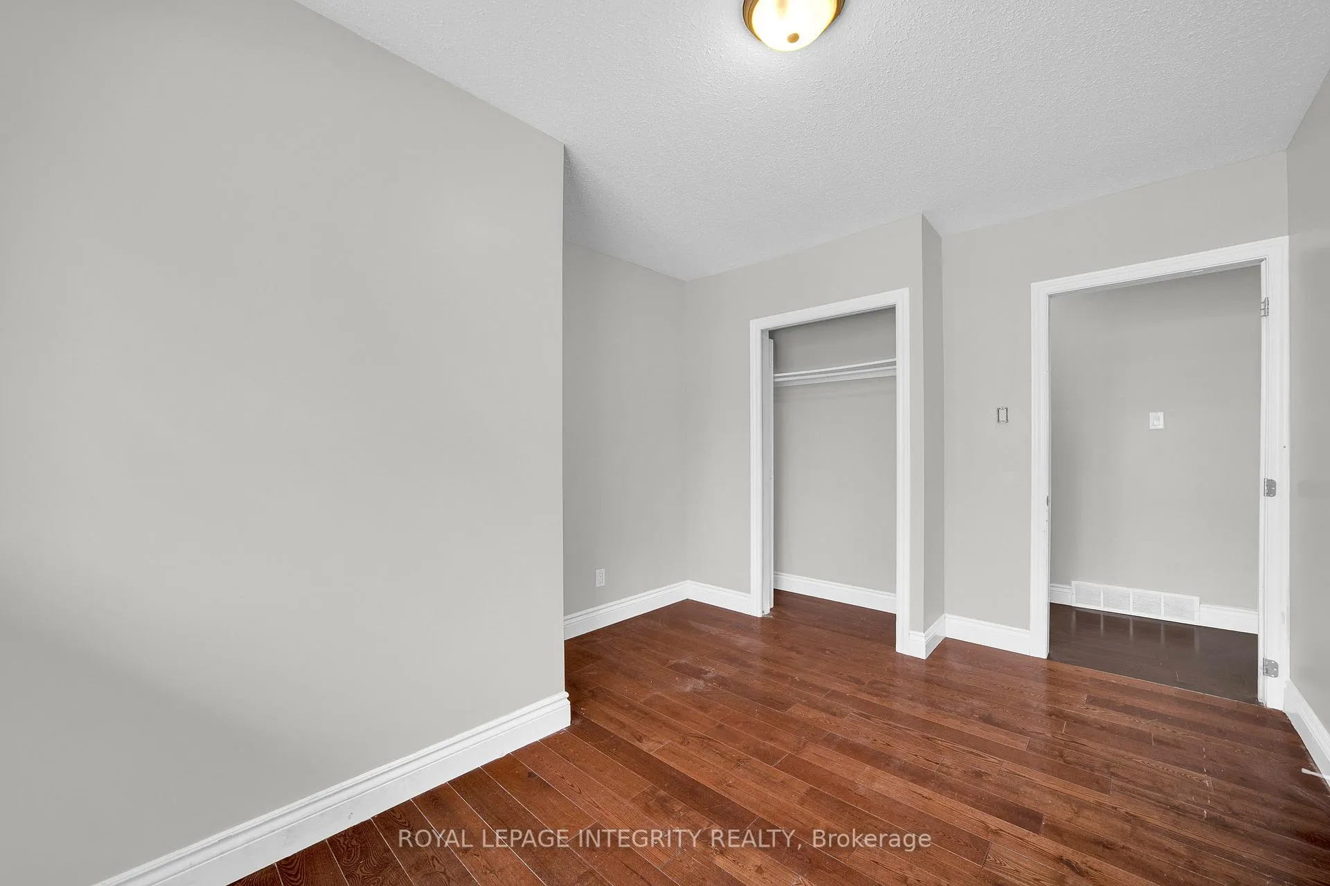 Photo 24 of Unit A, 1896 Featherston Drive, Ottawa, Guildwood Estates - Urbandale Acres — HOMEH