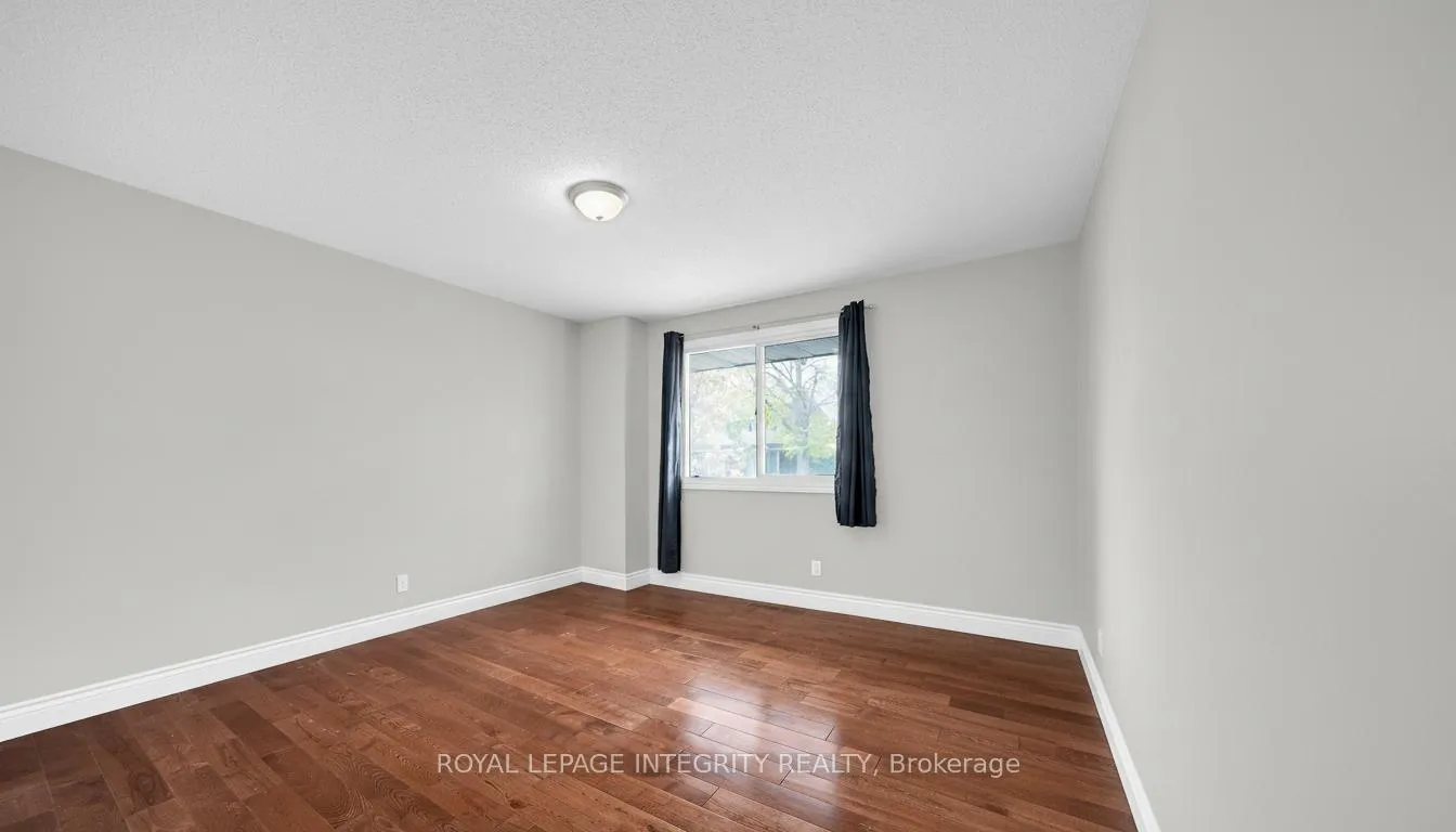 Photo 30 of Unit A, 1896 Featherston Drive, Ottawa, Guildwood Estates - Urbandale Acres — HOMEH