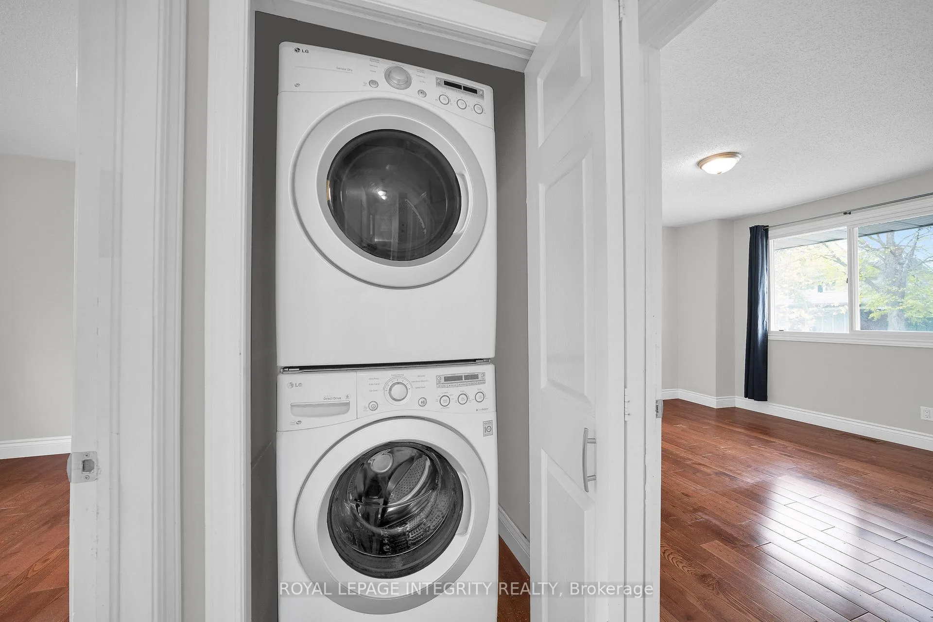 Photo 34 of Unit A, 1896 Featherston Drive, Ottawa, Guildwood Estates - Urbandale Acres — HOMEH