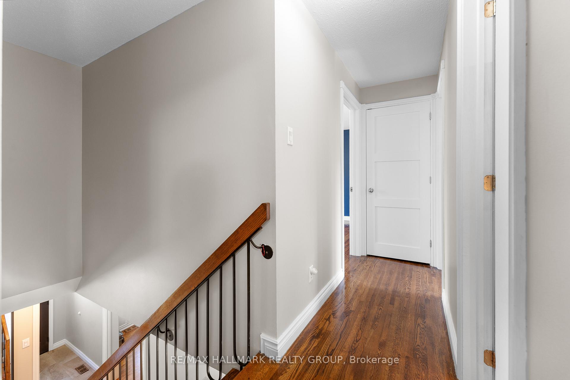 Photo 22 of 2018 Woodglen Crescent, Ottawa, Beacon Hill North — HOMEH
