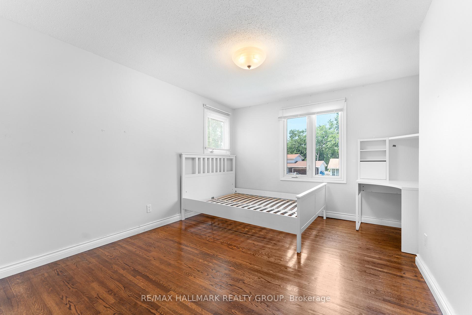 Photo 30 of 2018 Woodglen Crescent, Ottawa, Beacon Hill North — HOMEH