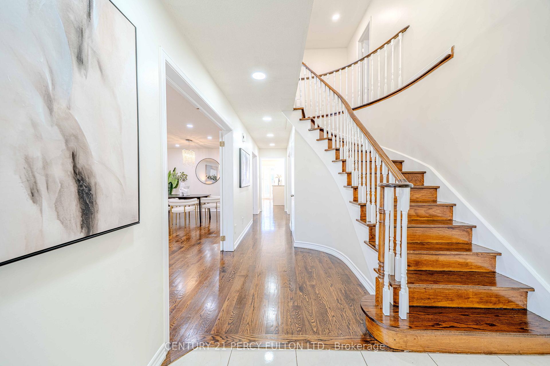 Photo 3 of 45 Oak Knolls Crescent, Scarborough, Rouge — HOMEH