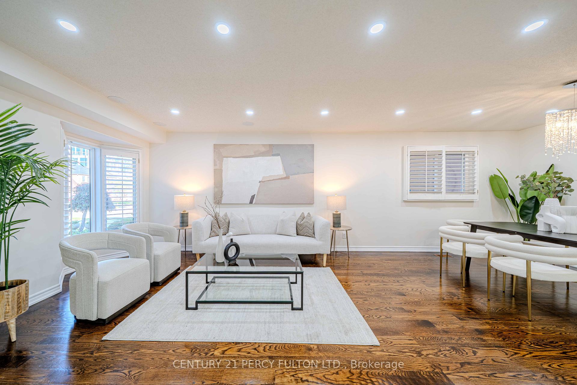 Photo 5 of 45 Oak Knolls Crescent, Scarborough, Rouge — HOMEH
