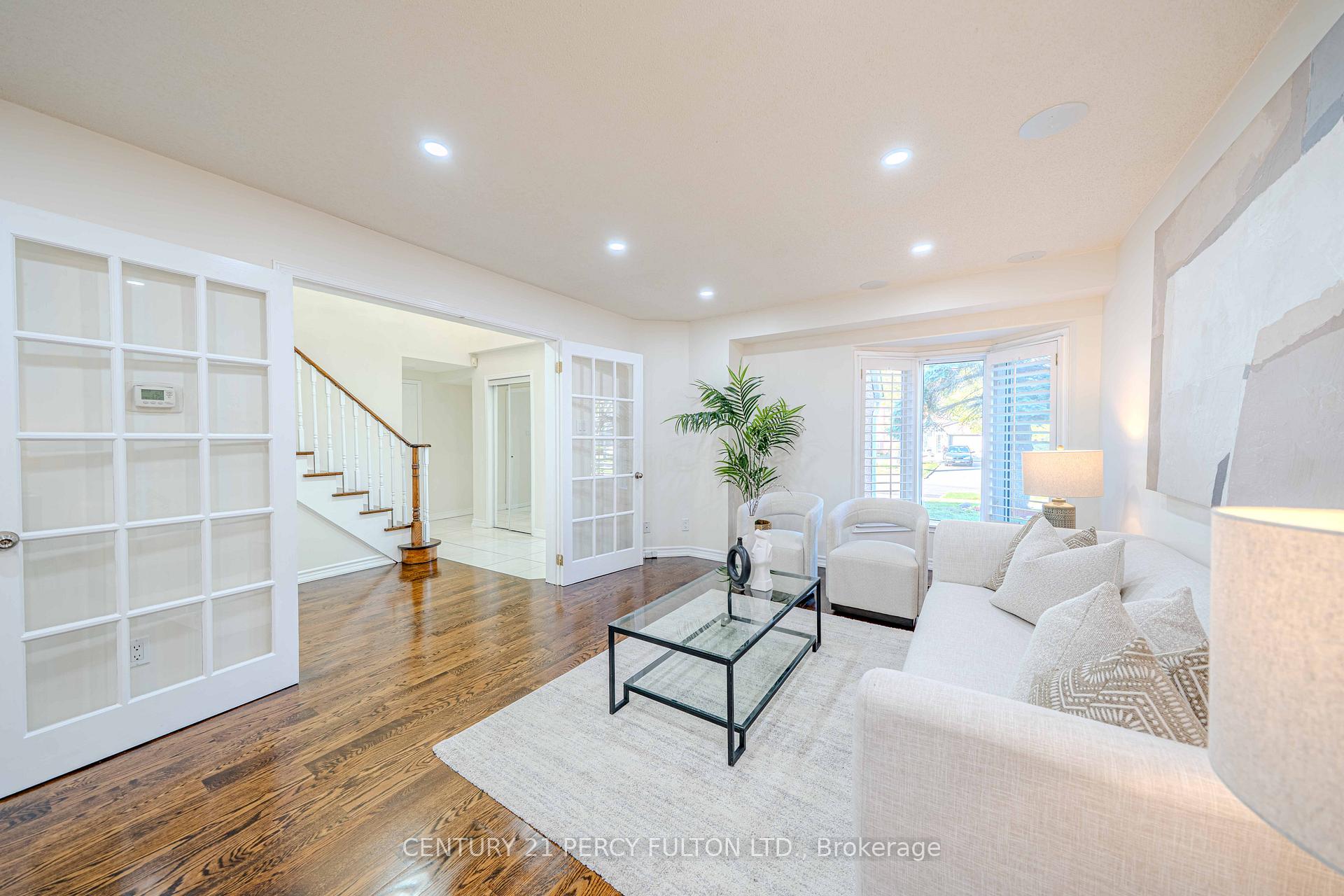 Photo 7 of 45 Oak Knolls Crescent, Scarborough, Rouge — HOMEH