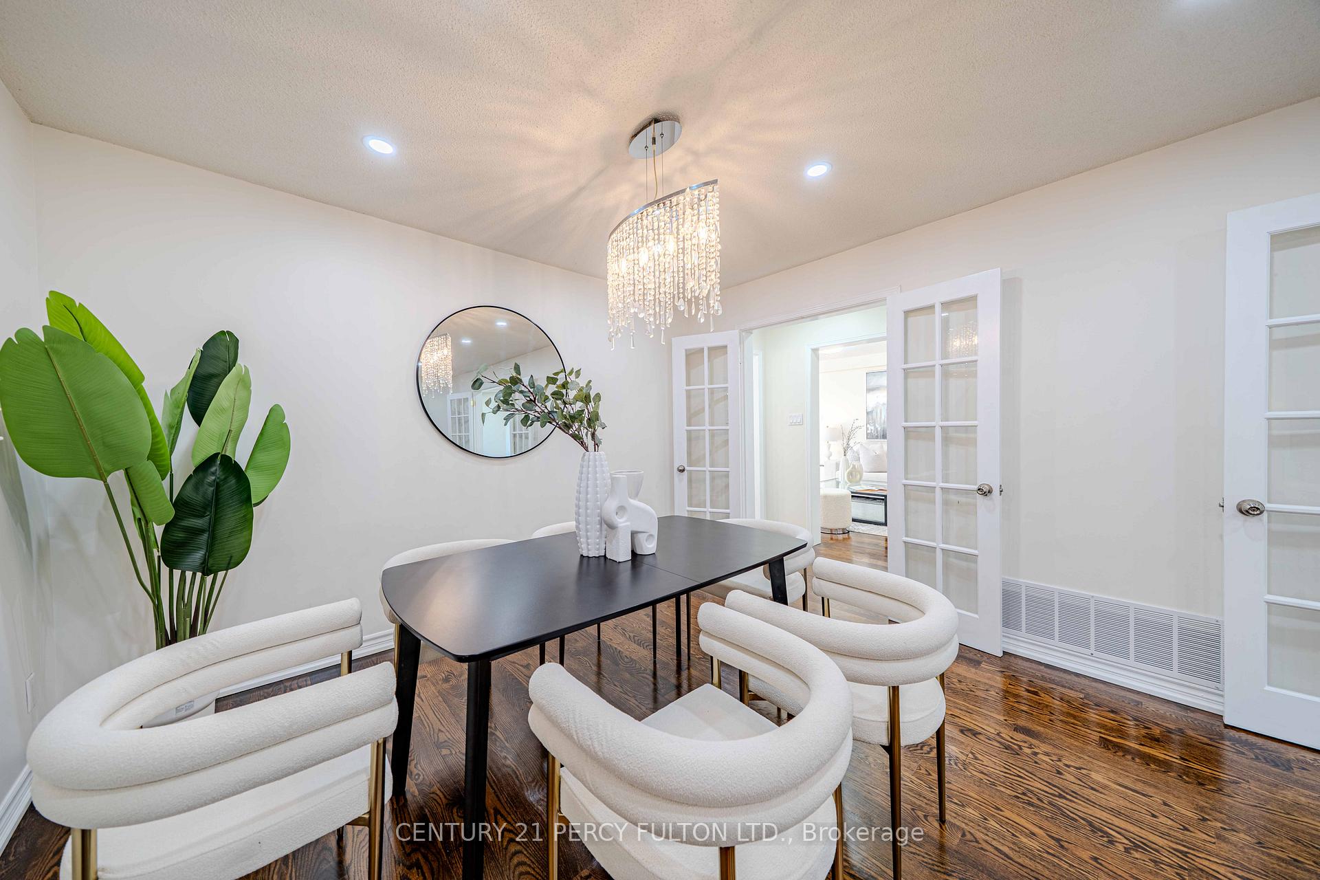 Photo 8 of 45 Oak Knolls Crescent, Scarborough, Rouge — HOMEH