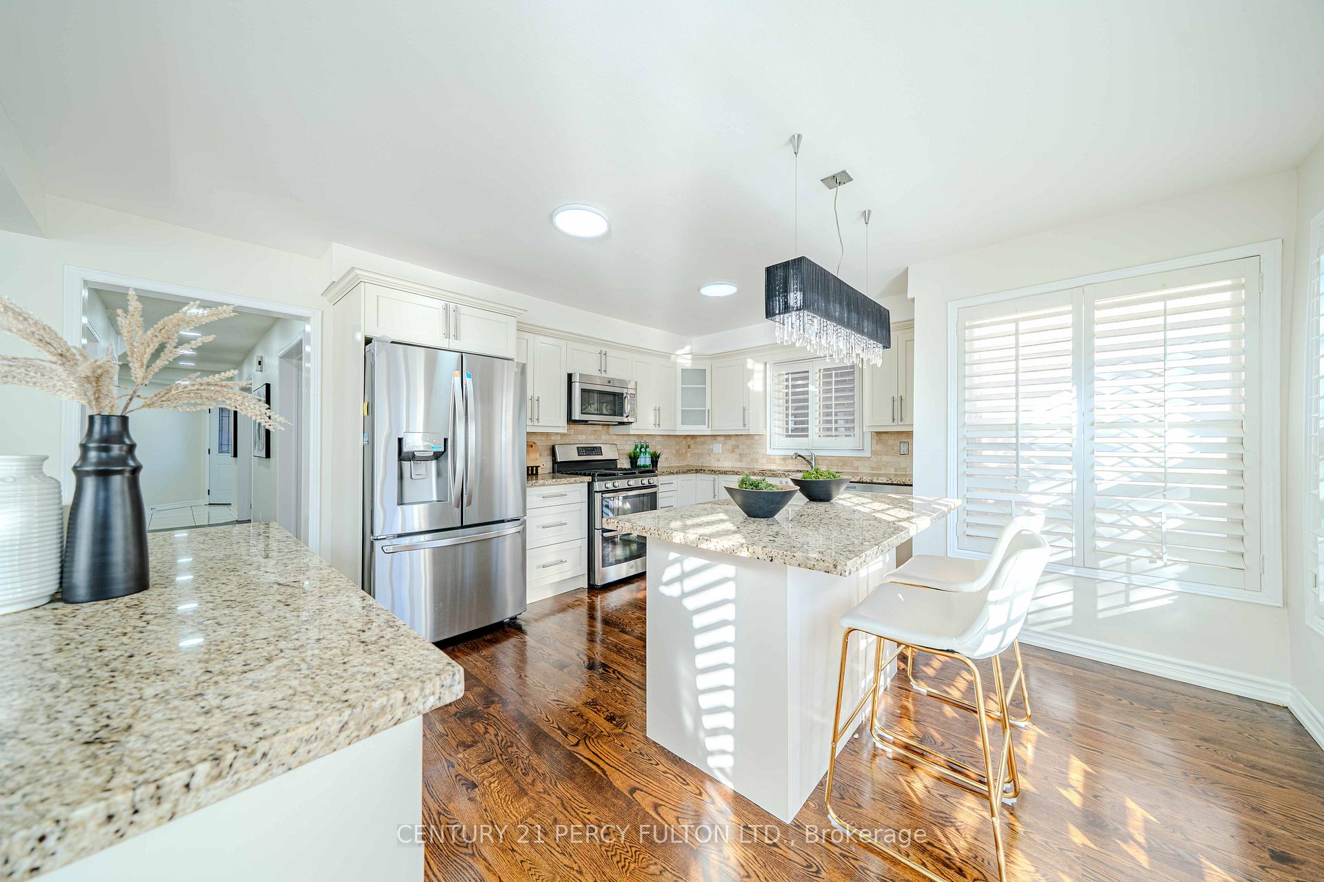 Photo 12 of 45 Oak Knolls Crescent, Scarborough, Rouge — HOMEH