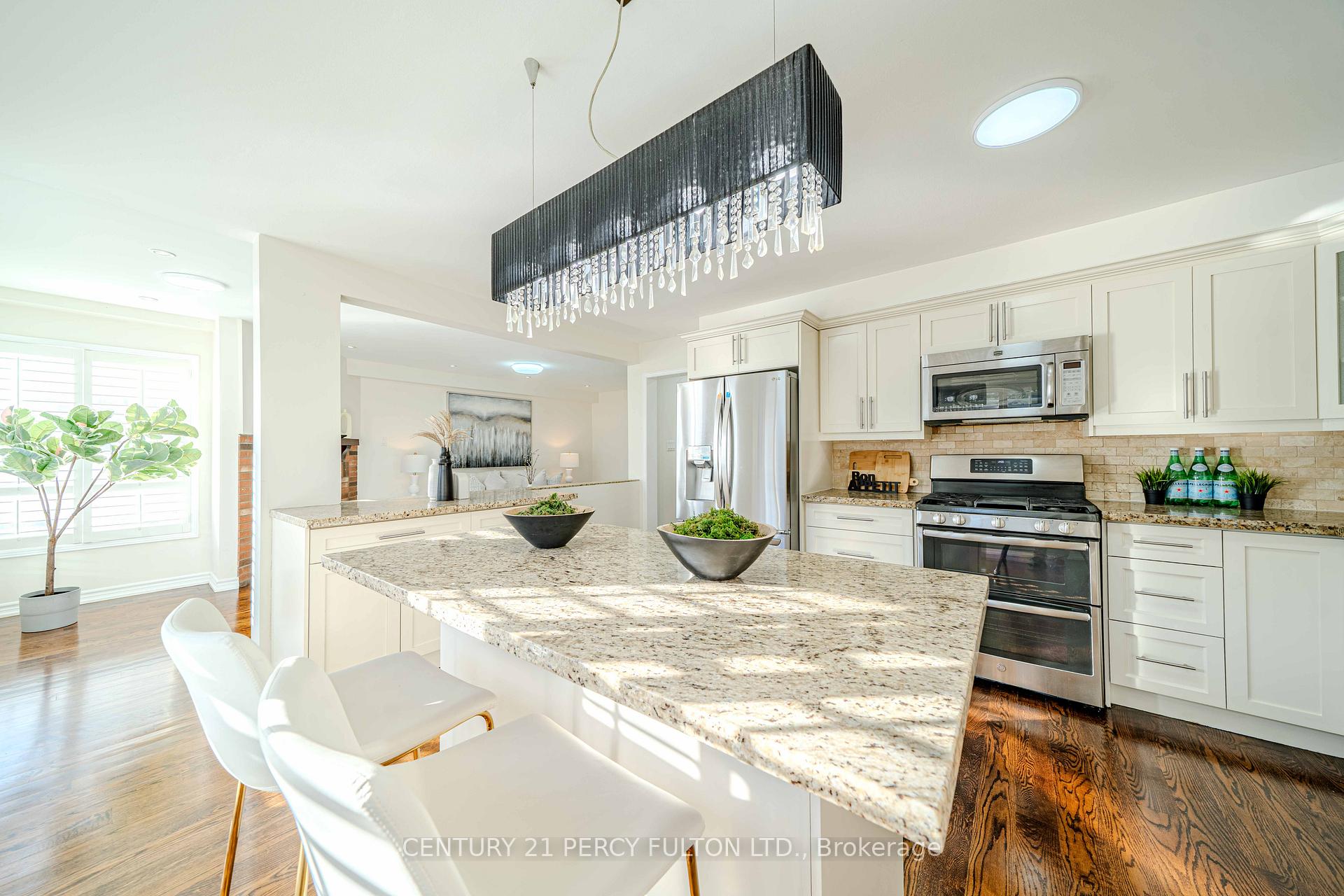 Photo 13 of 45 Oak Knolls Crescent, Scarborough, Rouge — HOMEH
