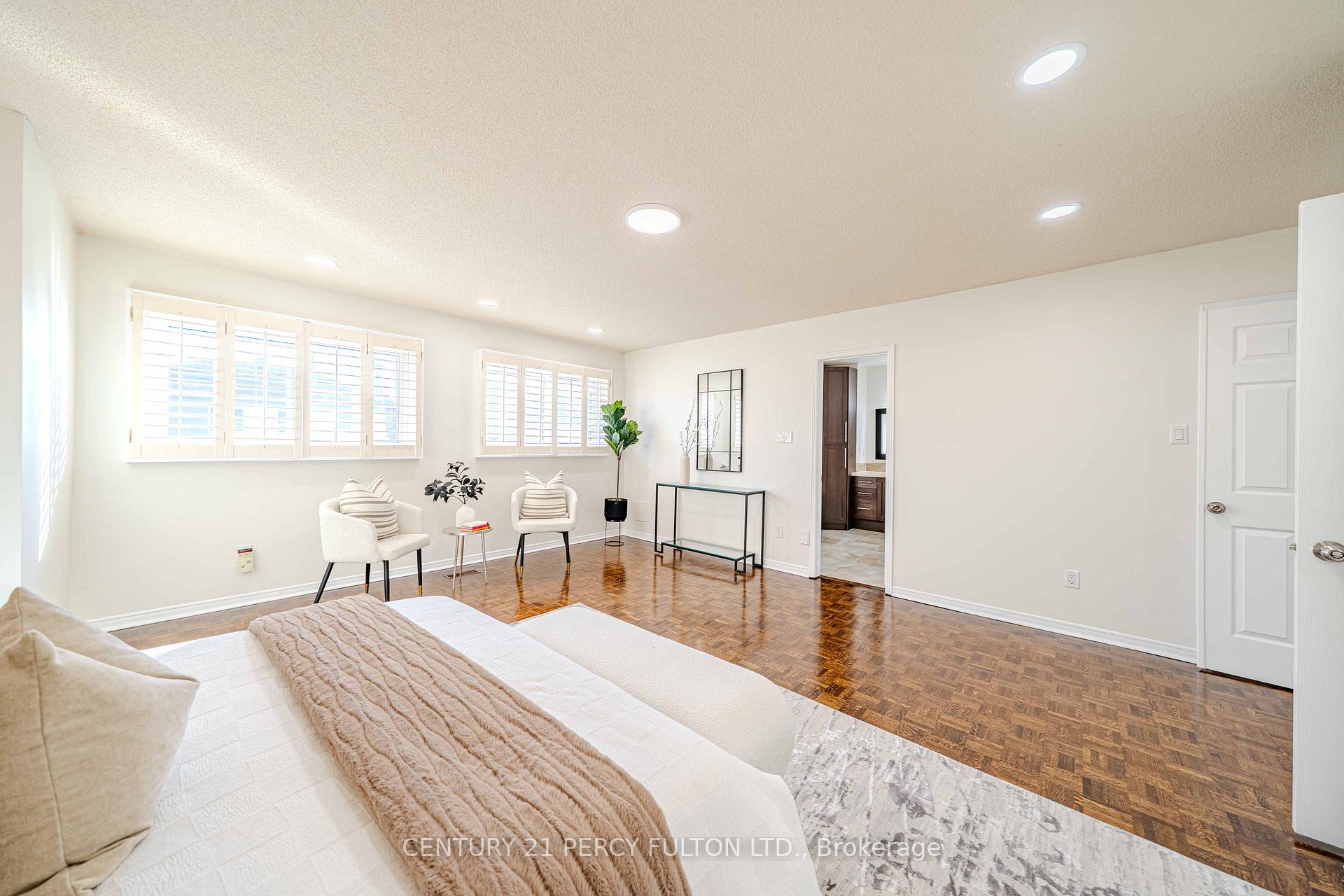 Photo 18 of 45 Oak Knolls Crescent, Scarborough, Rouge — HOMEH